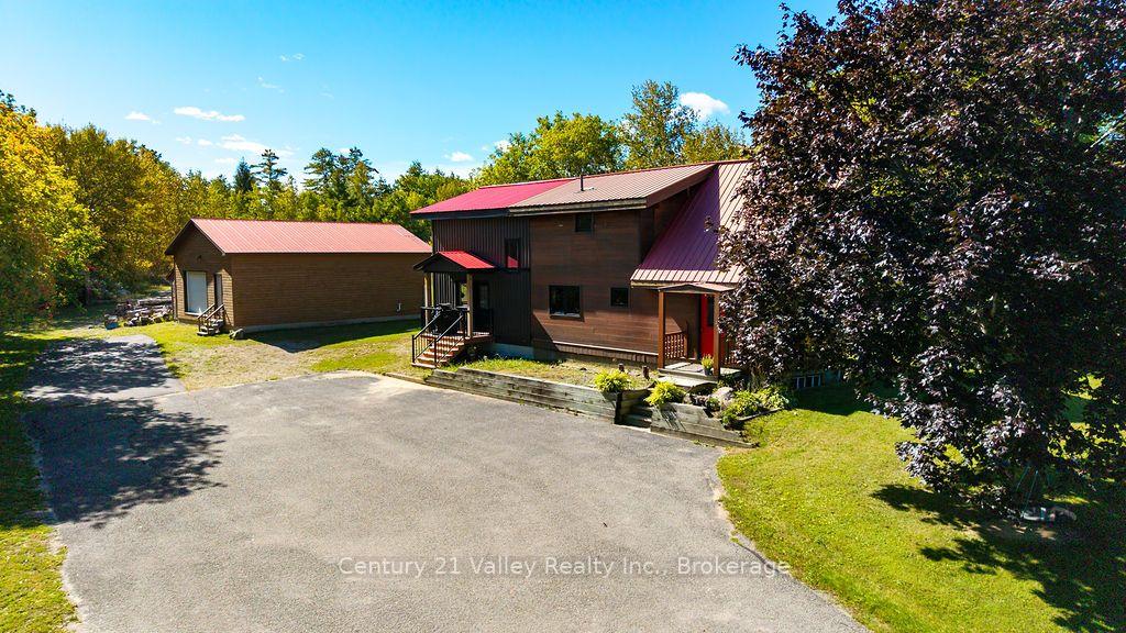 Photo 5 of 7969 60 Highway, Bonnechere Valley, Eganville/Bonnechere Twp — HOMEH