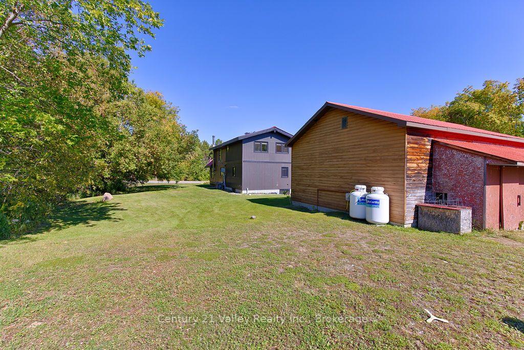 Photo 10 of 7969 60 Highway, Bonnechere Valley, Eganville/Bonnechere Twp — HOMEH