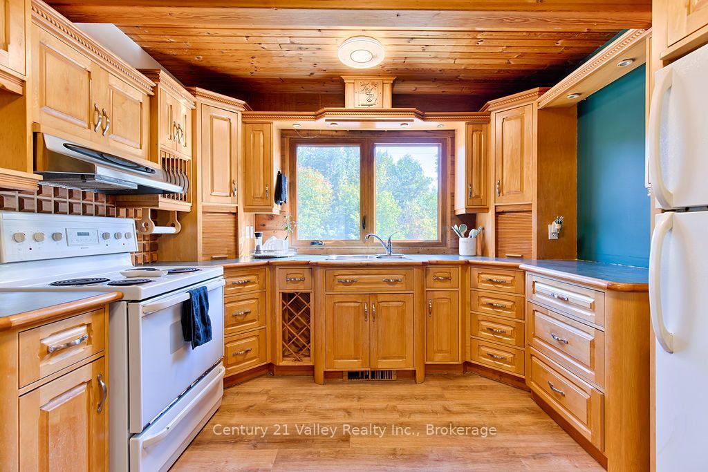 Photo 23 of 7969 60 Highway, Bonnechere Valley, Eganville/Bonnechere Twp — HOMEH
