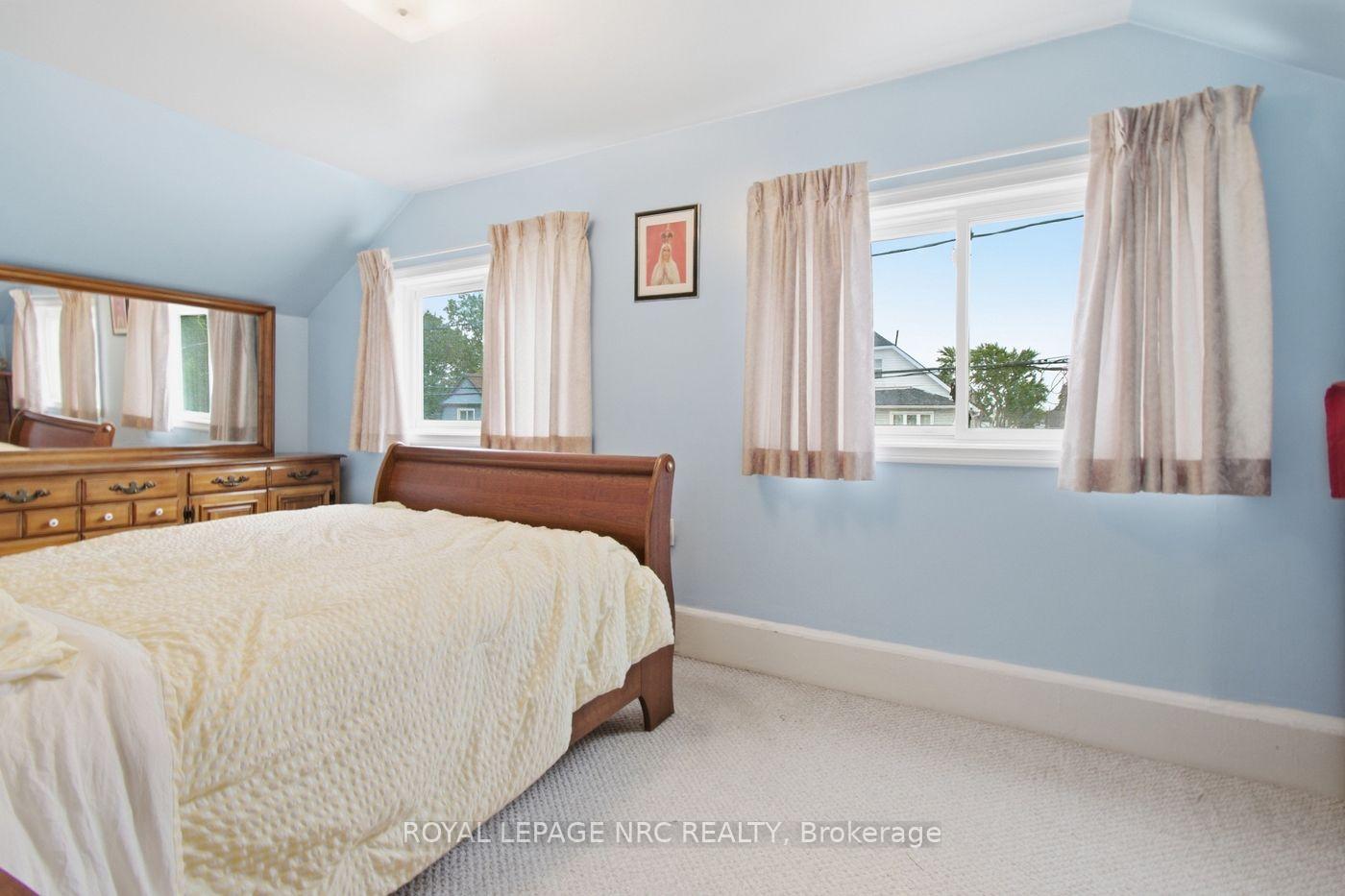 Photo 20 of 24 Fifth Street, Welland, Lincoln/Crowland — HOMEH
