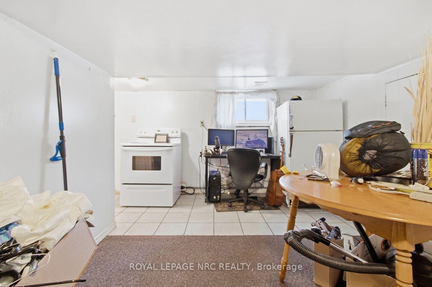 Photo 22 of 24 Fifth Street, Welland, Lincoln/Crowland — HOMEH