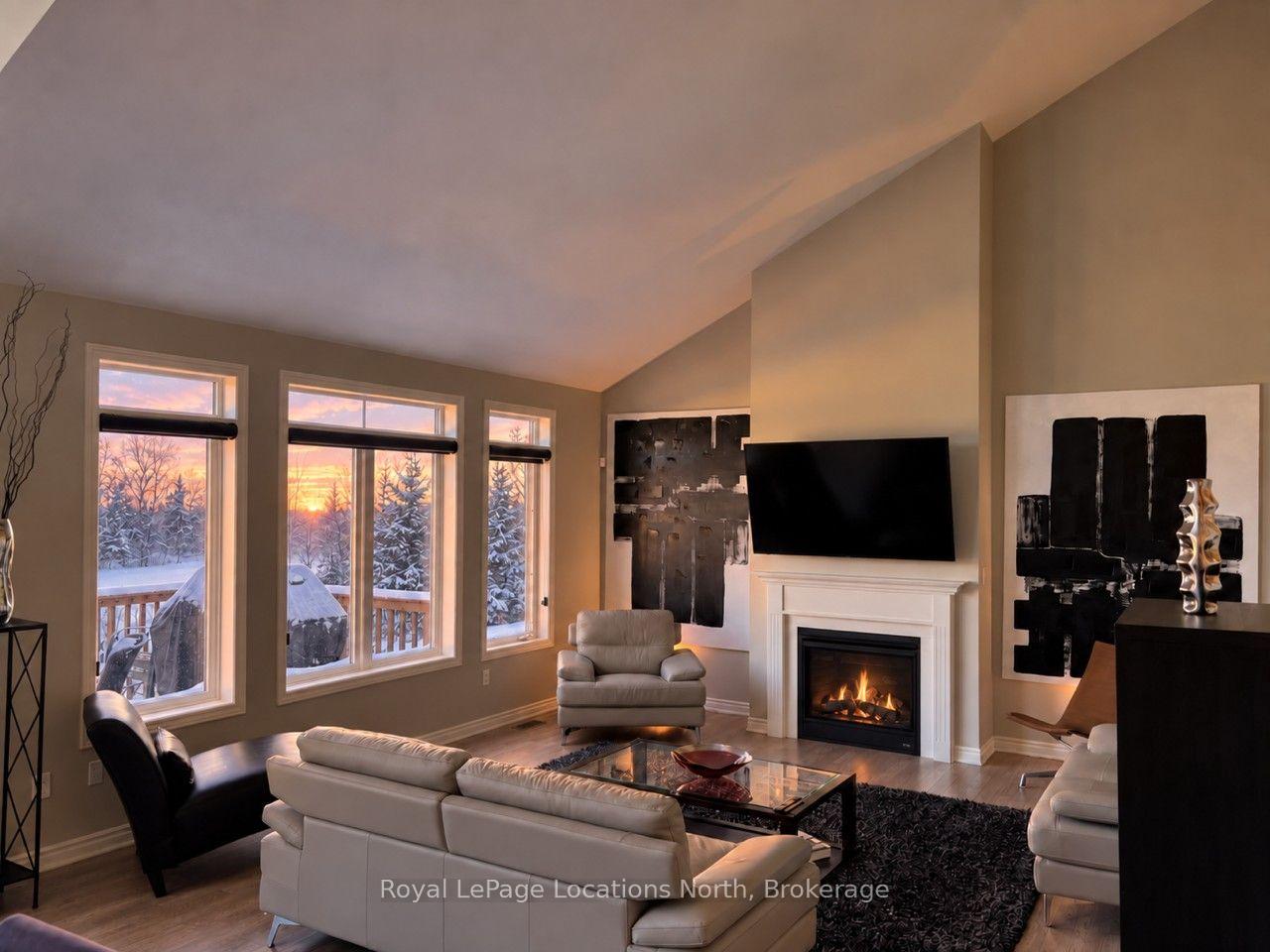 Photo 6 of 8 Spooner Crescent, Collingwood — HOMEH