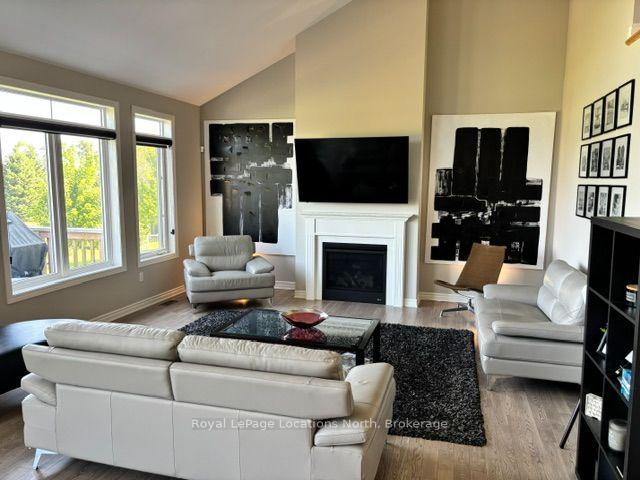 Photo 21 of 8 Spooner Crescent, Collingwood — HOMEH