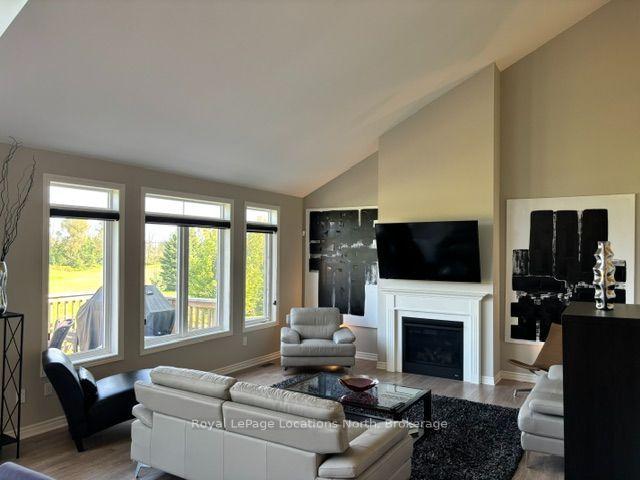 Photo 22 of 8 Spooner Crescent, Collingwood — HOMEH