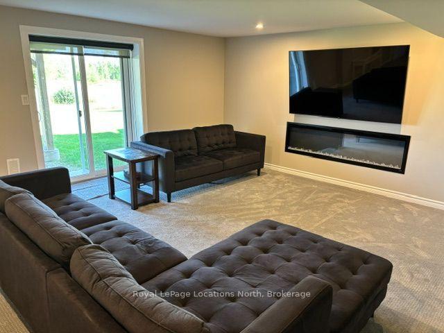 Photo 39 of 8 Spooner Crescent, Collingwood — HOMEH