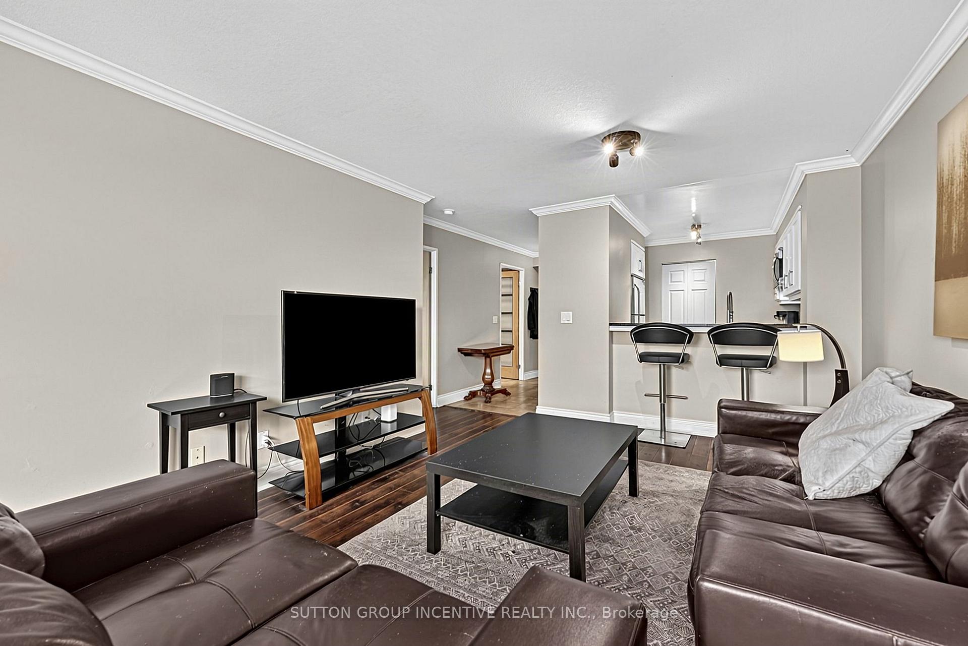 Photo 10 of Unit 304, 140 Dunlop Street E, Barrie, City Centre — HOMEH