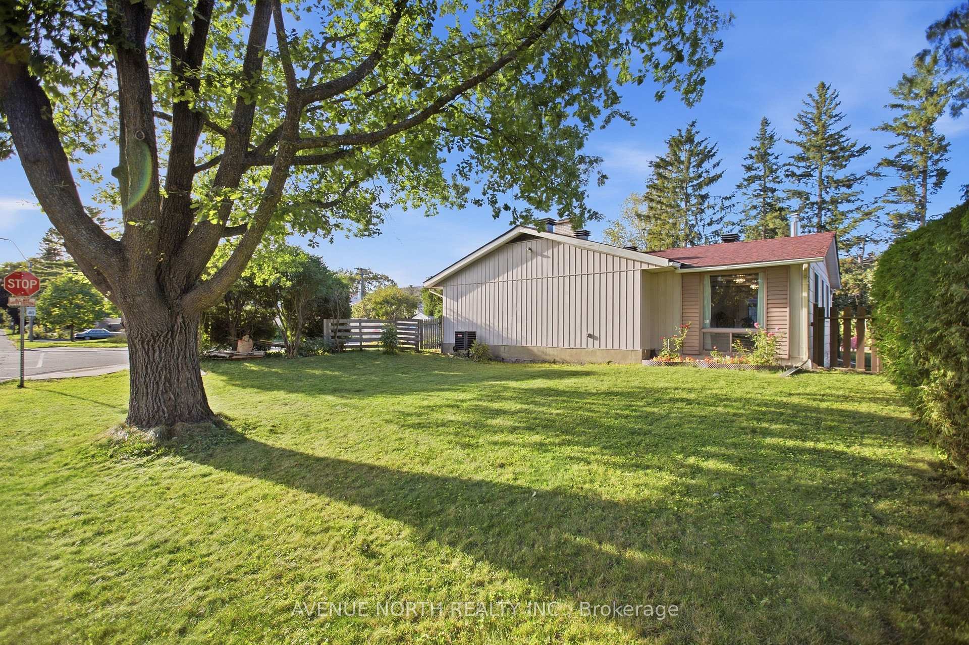 Photo 34 of 2617 Flannery Drive, Ottawa, Mooneys Bay/Riverside Park — HOMEH