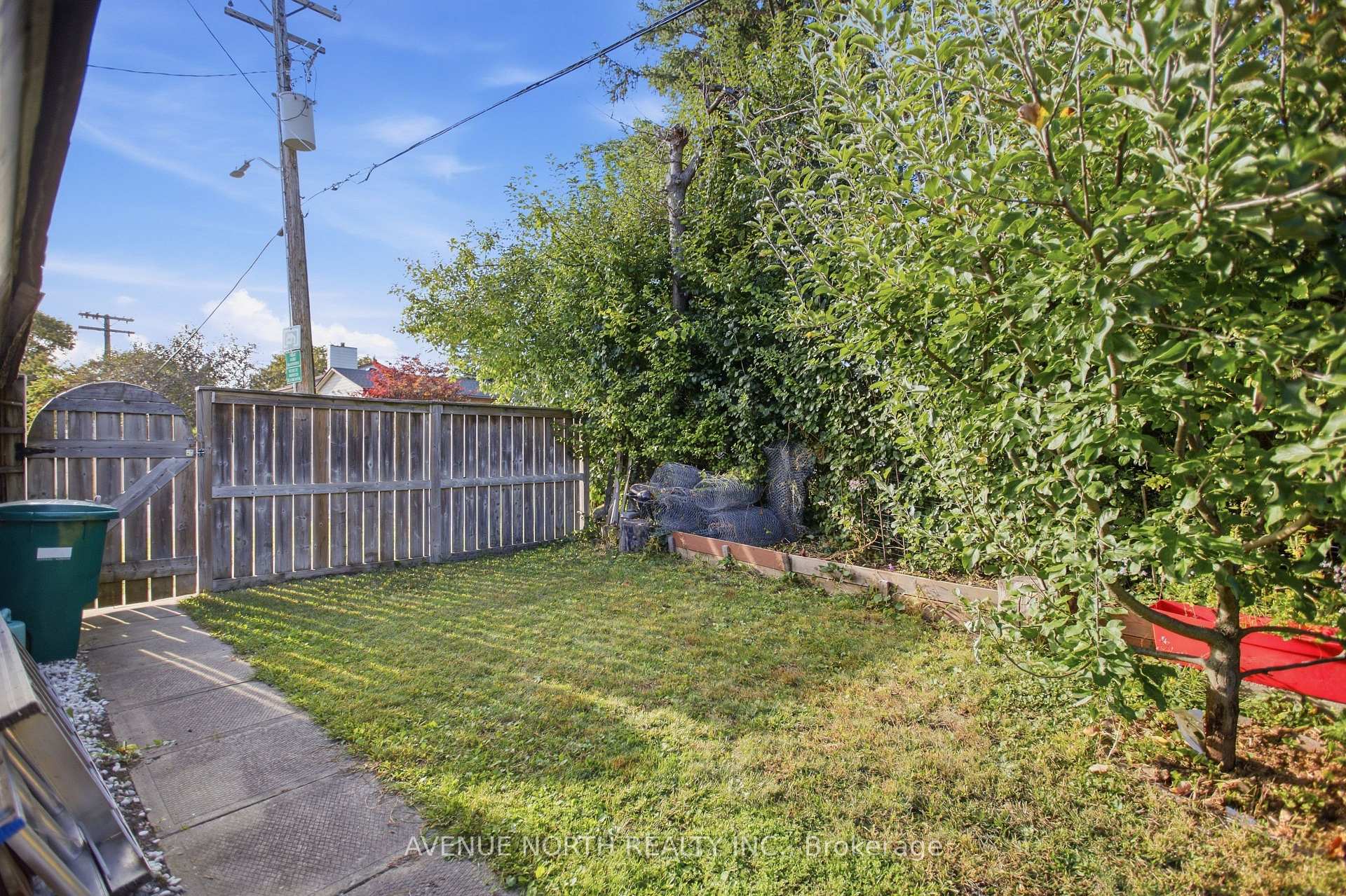 Photo 37 of 2617 Flannery Drive, Ottawa, Mooneys Bay/Riverside Park — HOMEH