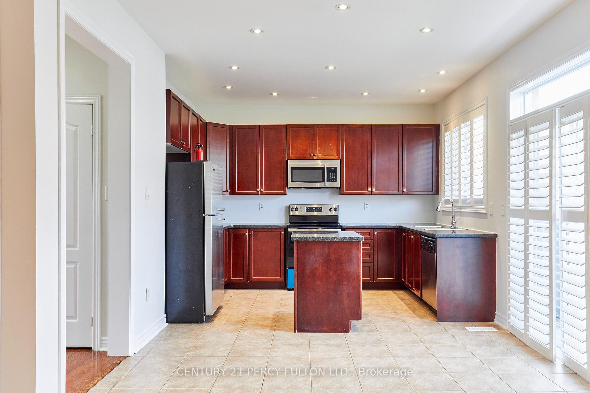 Photo 9 of 40 Tidewater Street, Markham, Wismer — HOMEH