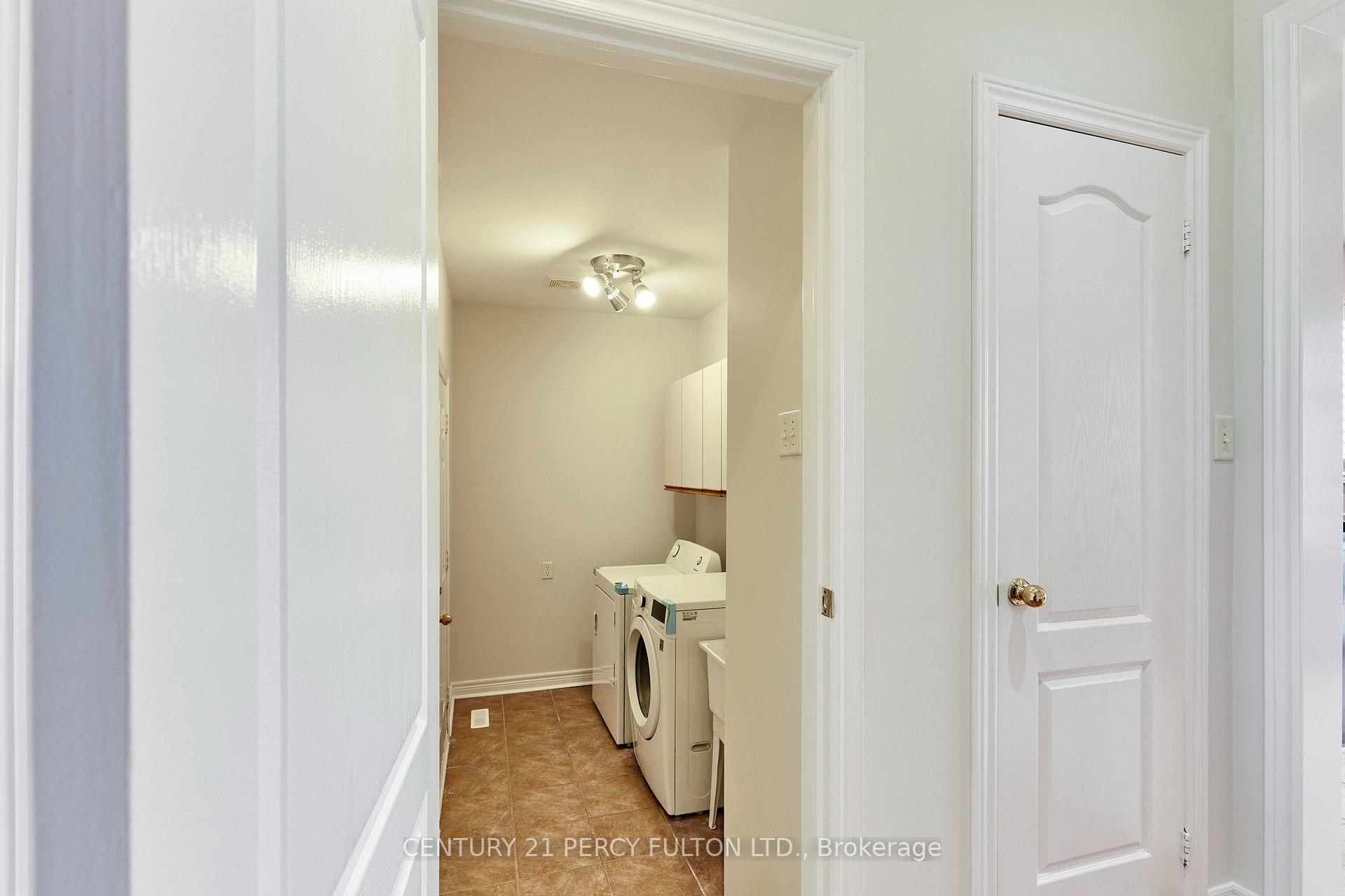 Photo 16 of 40 Tidewater Street, Markham, Wismer — HOMEH