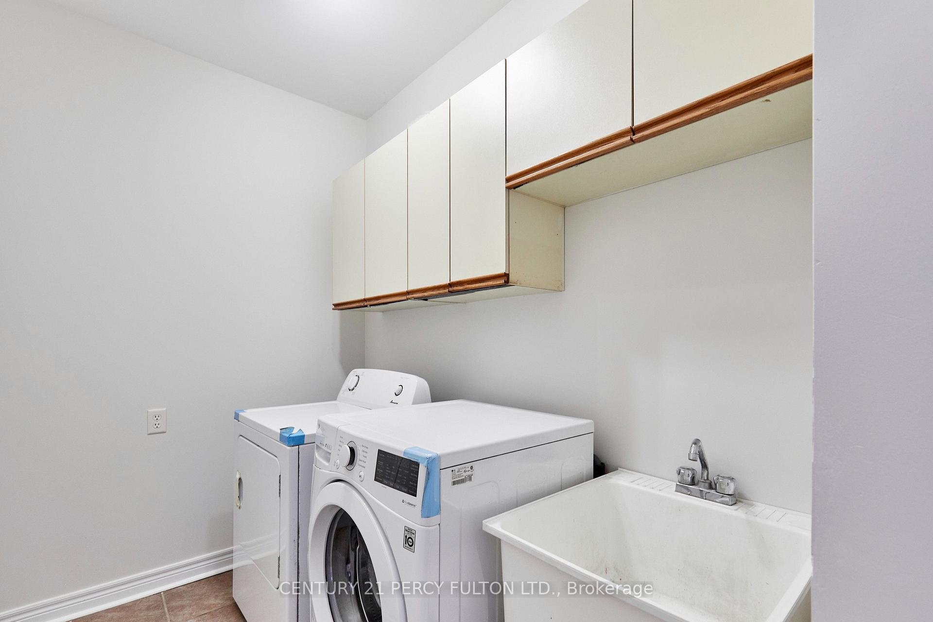 Photo 17 of 40 Tidewater Street, Markham, Wismer — HOMEH