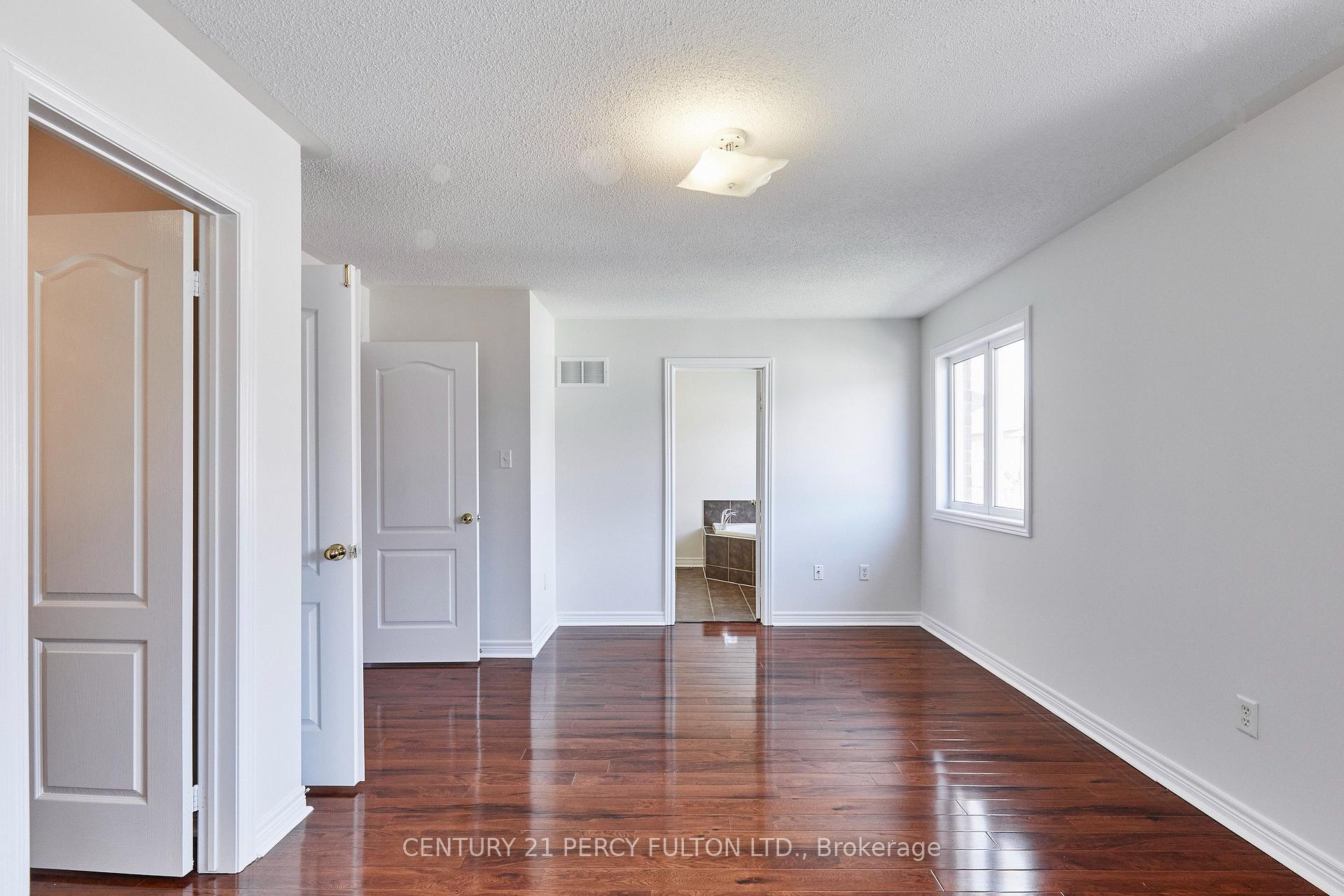 Photo 24 of 40 Tidewater Street, Markham, Wismer — HOMEH
