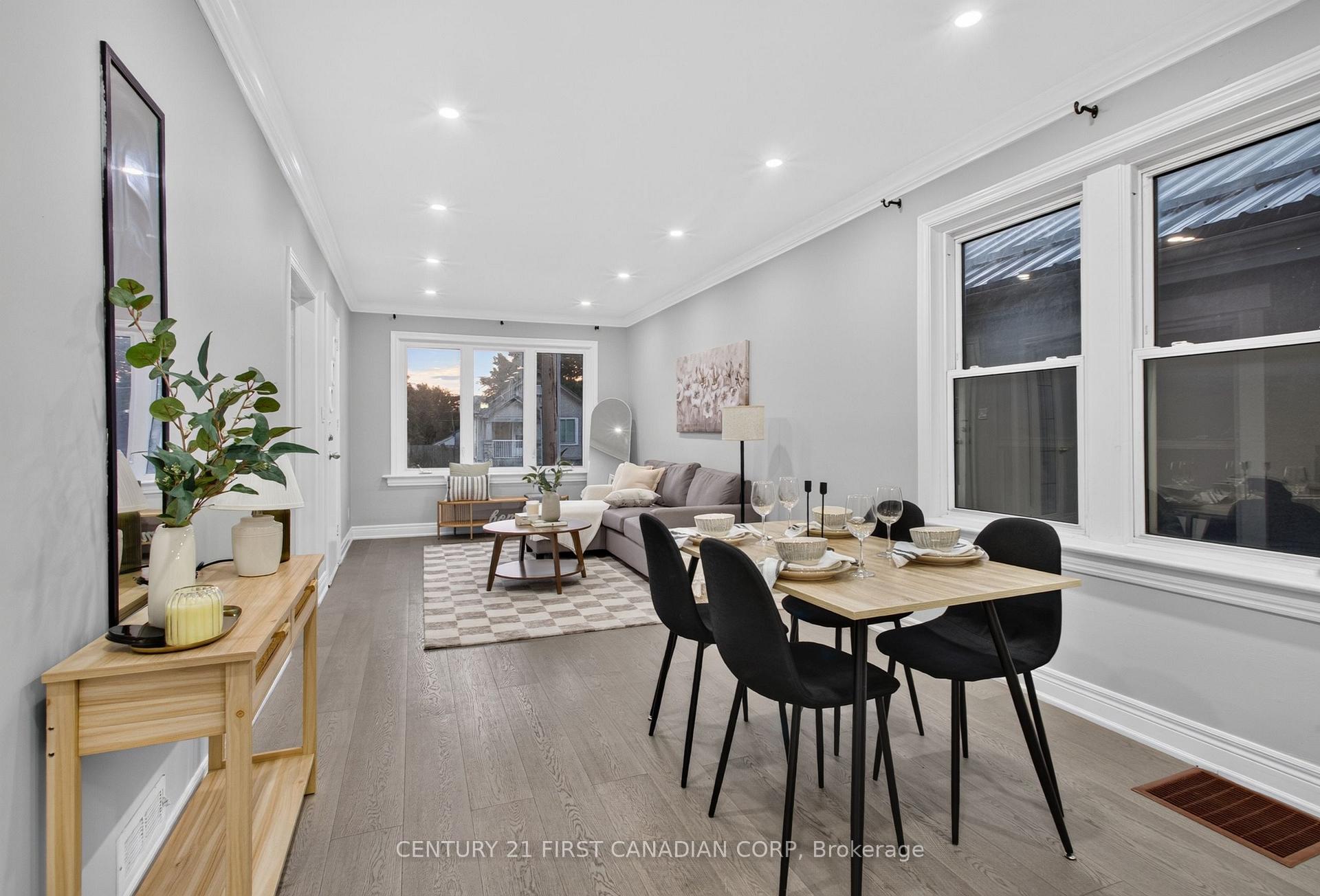 Photo 8 of 384 Wharncliffe Road S, London, South F — HOMEH