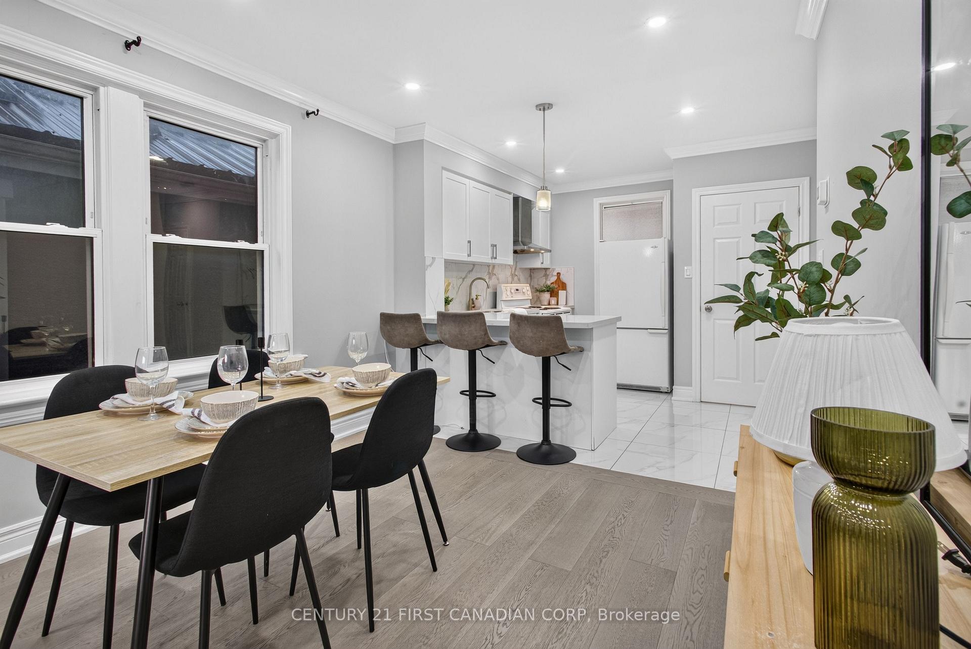 Photo 13 of 384 Wharncliffe Road S, London, South F — HOMEH