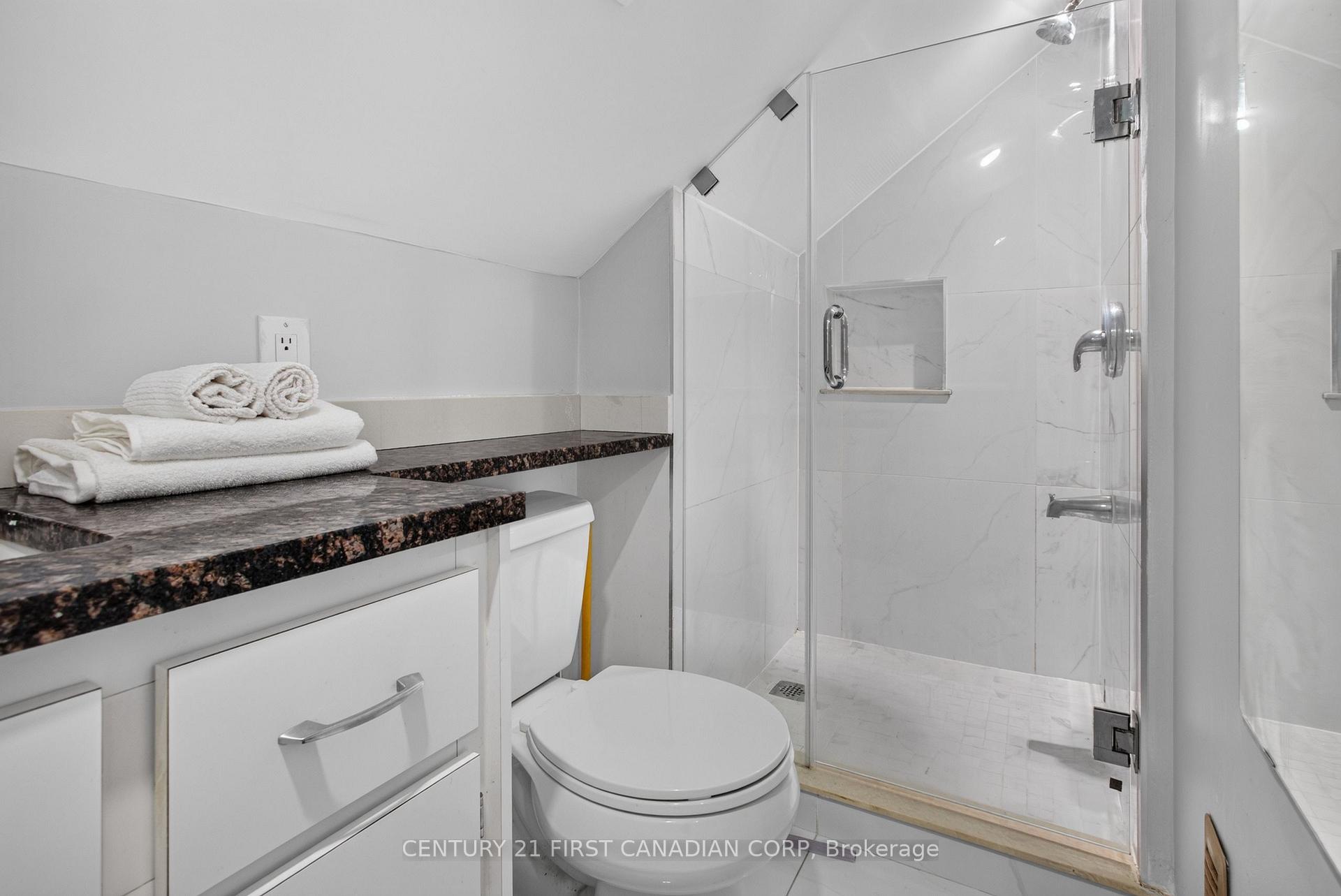 Photo 22 of 384 Wharncliffe Road S, London, South F — HOMEH