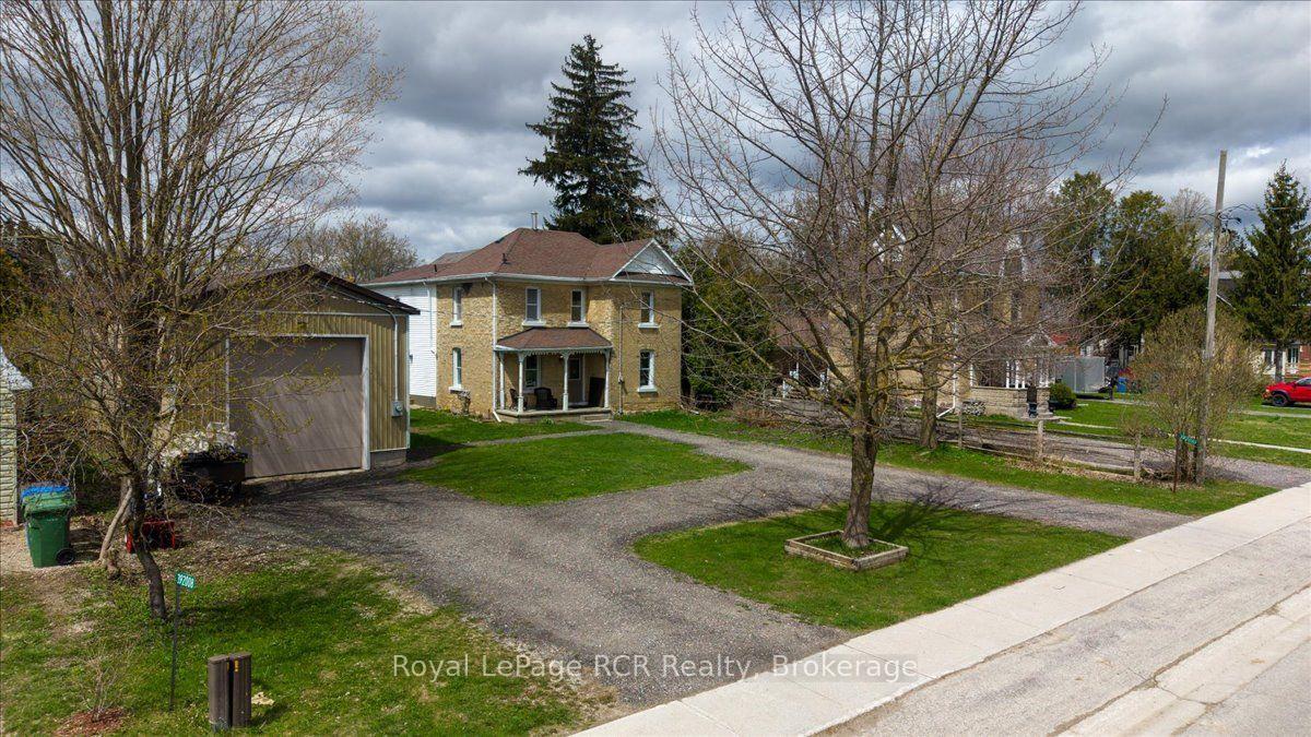 Photo of 392010 Grey Road 109