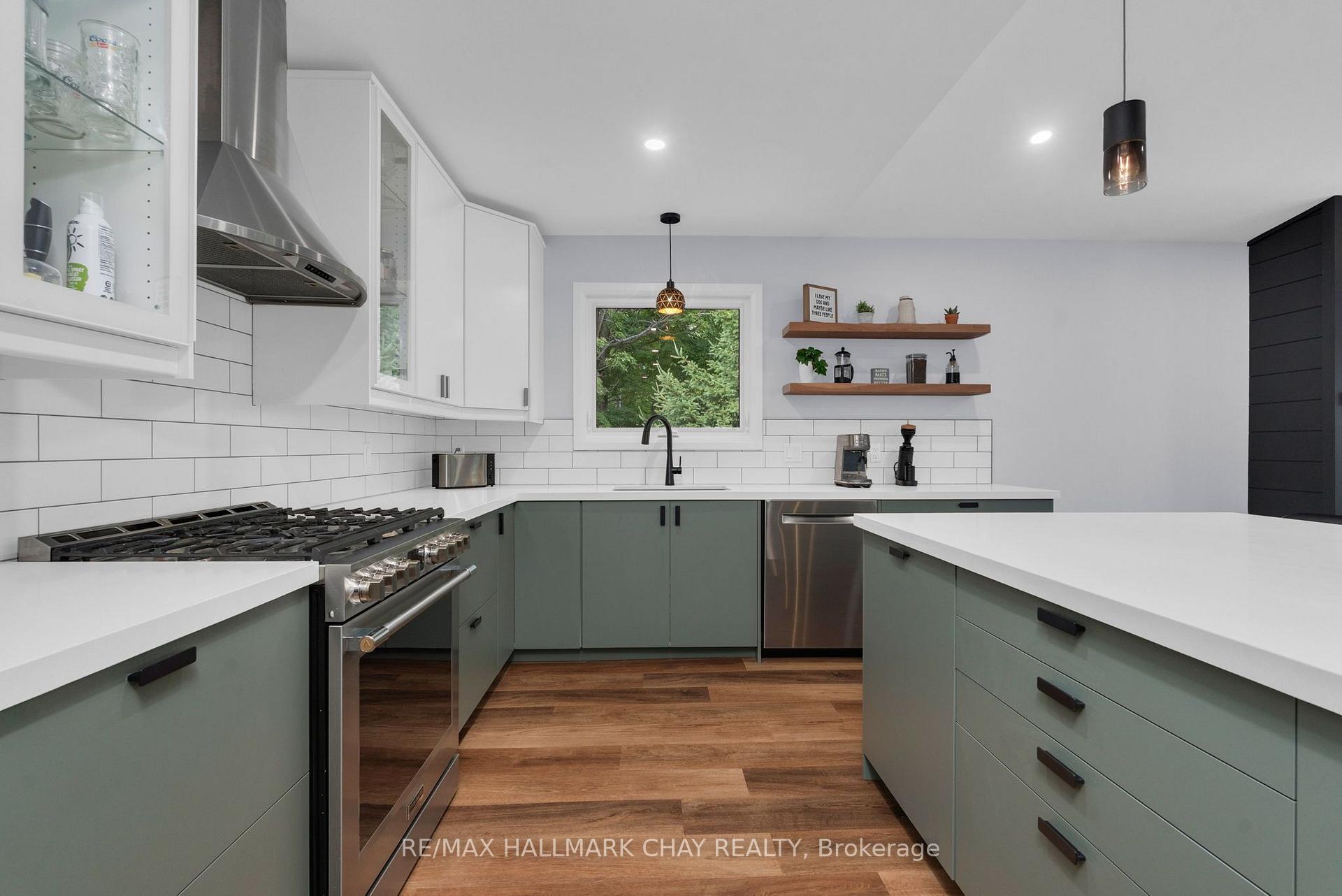 Photo 6 of 780 Marshall Road, Tiny, Rural Tiny — HOMEH