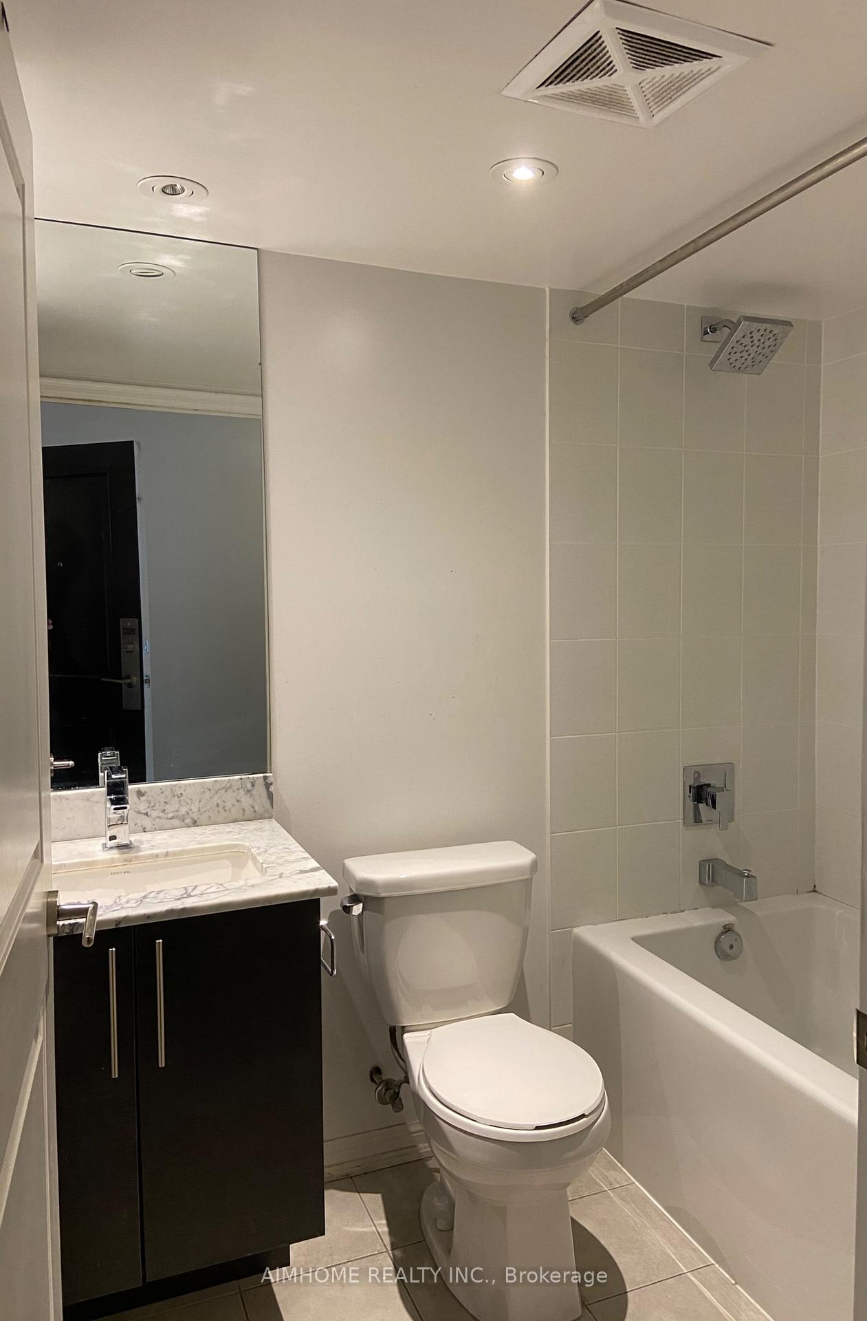 Photo 7 of Unit 1802, 35 Bastion Street, Toronto, Niagara — HOMEH