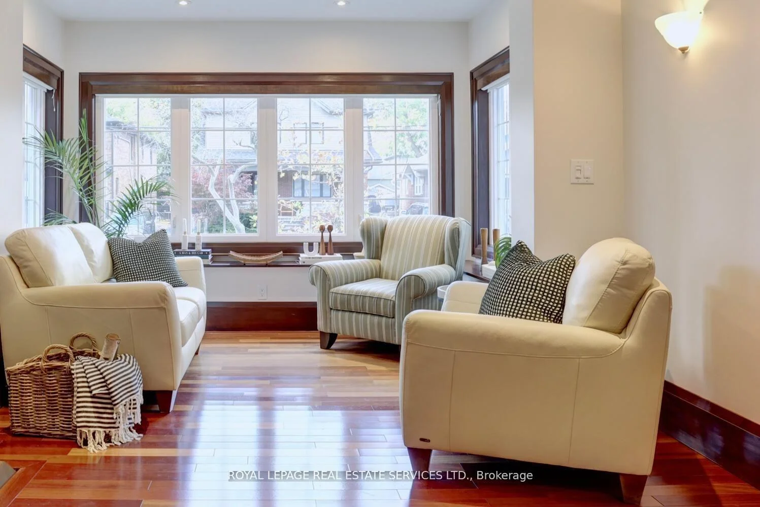 Photo 6 of 63 Eastbourne Crescent, Etobicoke, Mimico — HOMEH