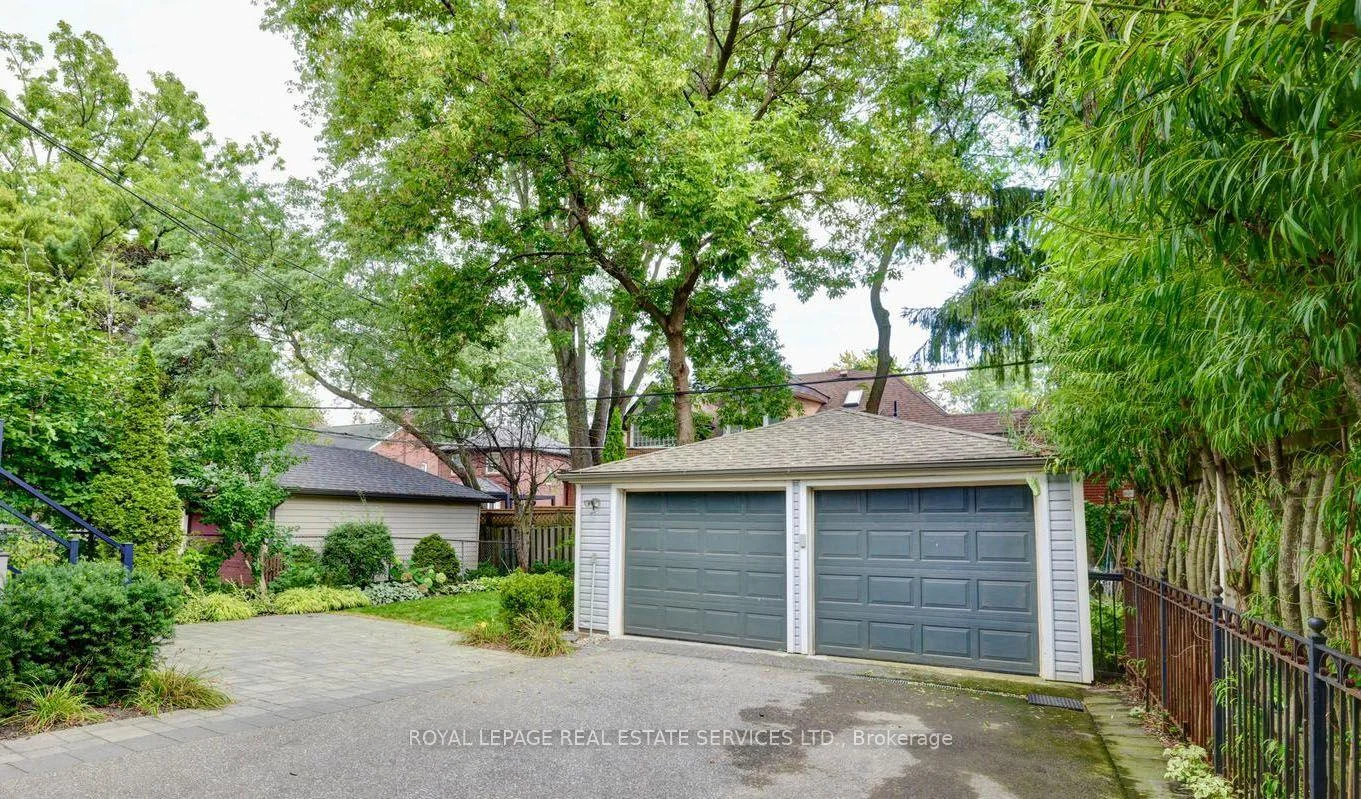 Photo 14 of 63 Eastbourne Crescent, Etobicoke, Mimico — HOMEH