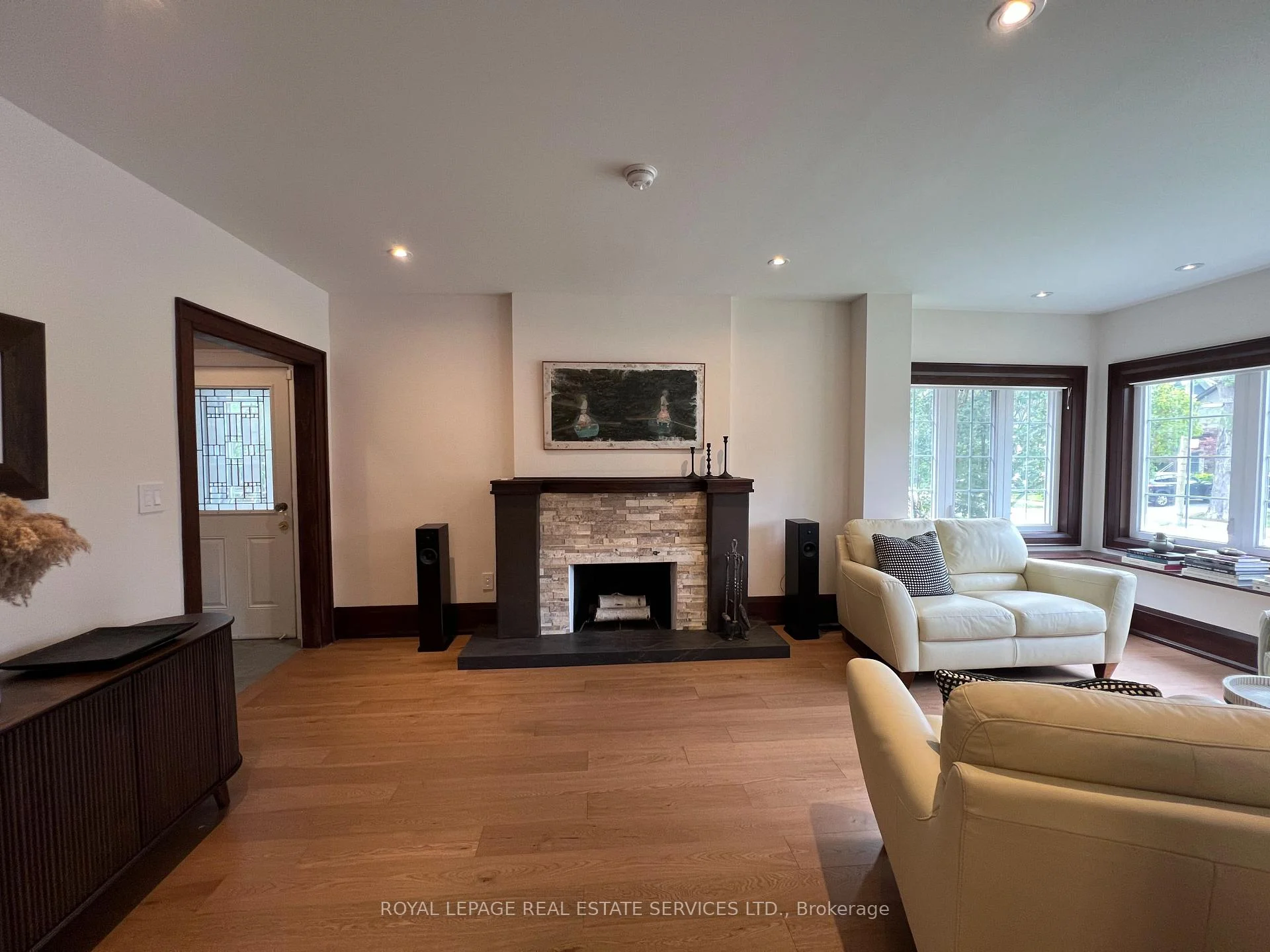 Photo 24 of 63 Eastbourne Crescent, Etobicoke, Mimico — HOMEH