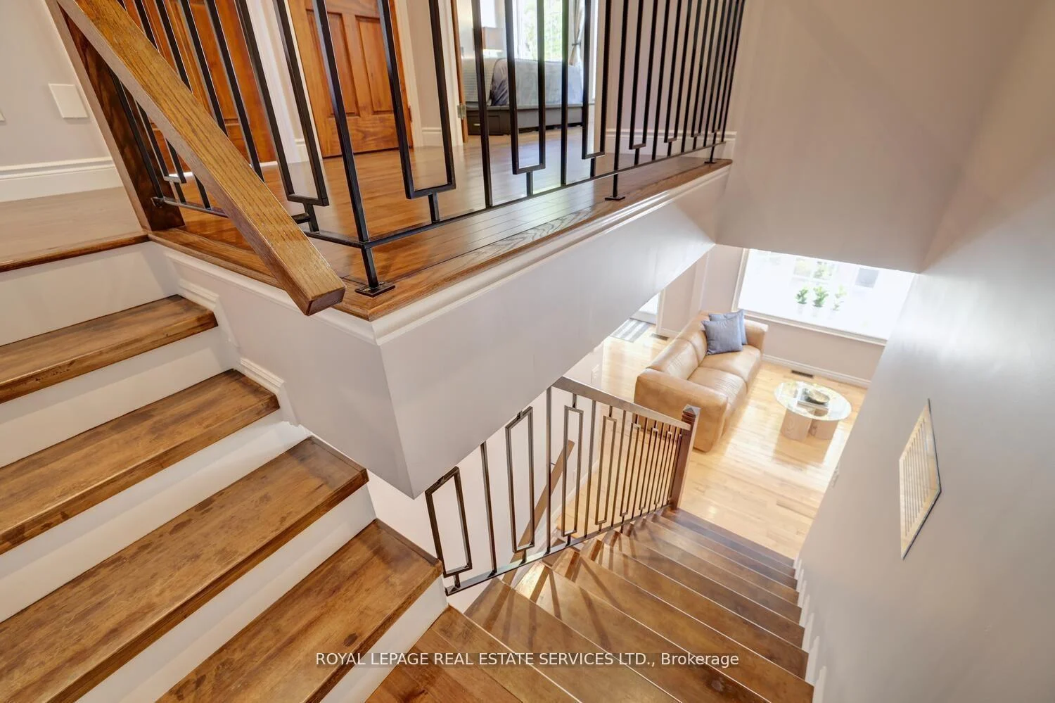 Photo 30 of 63 Eastbourne Crescent, Etobicoke, Mimico — HOMEH