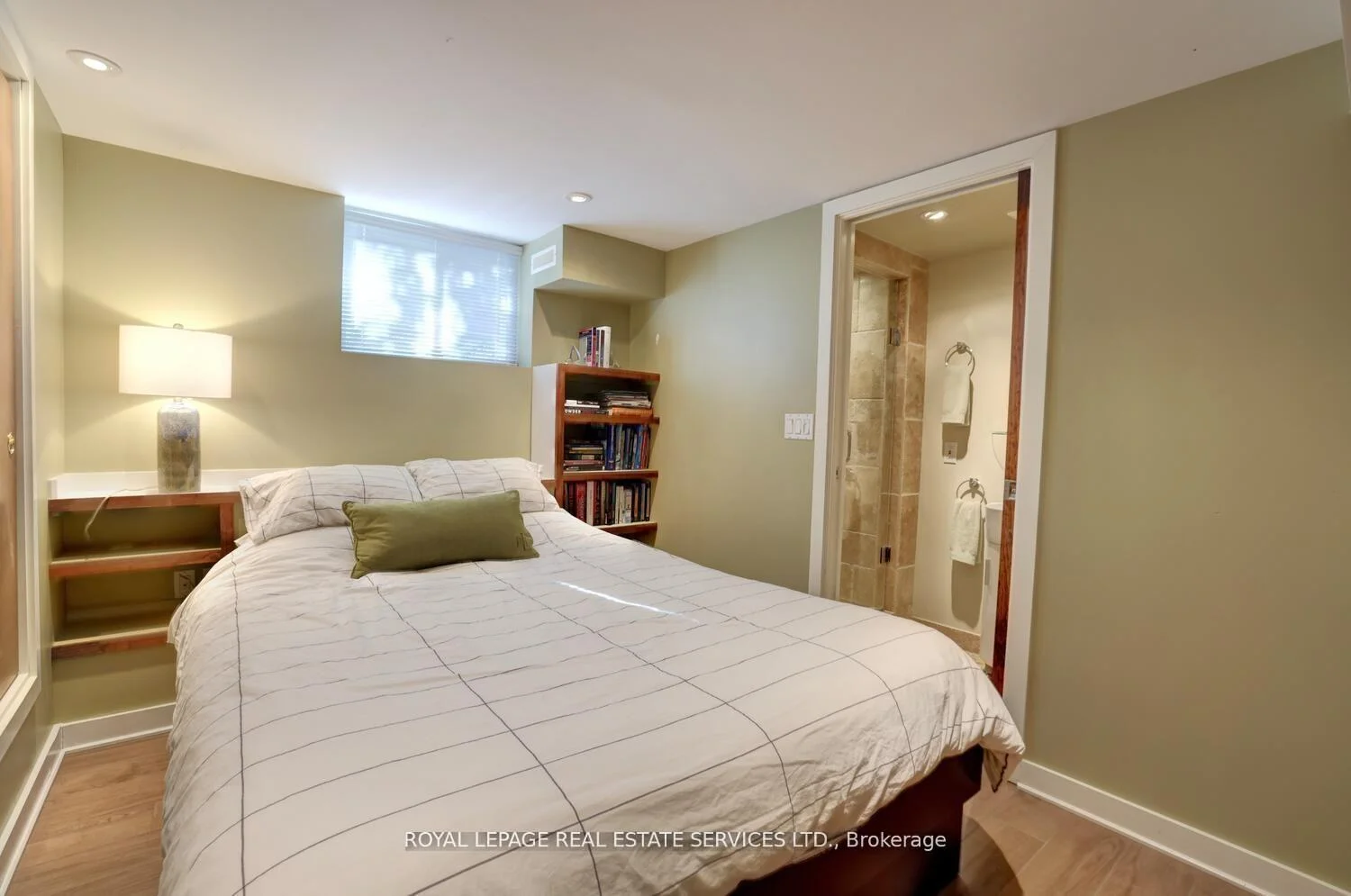 Photo 91 of 63 Eastbourne Crescent, Etobicoke, Mimico — HOMEH