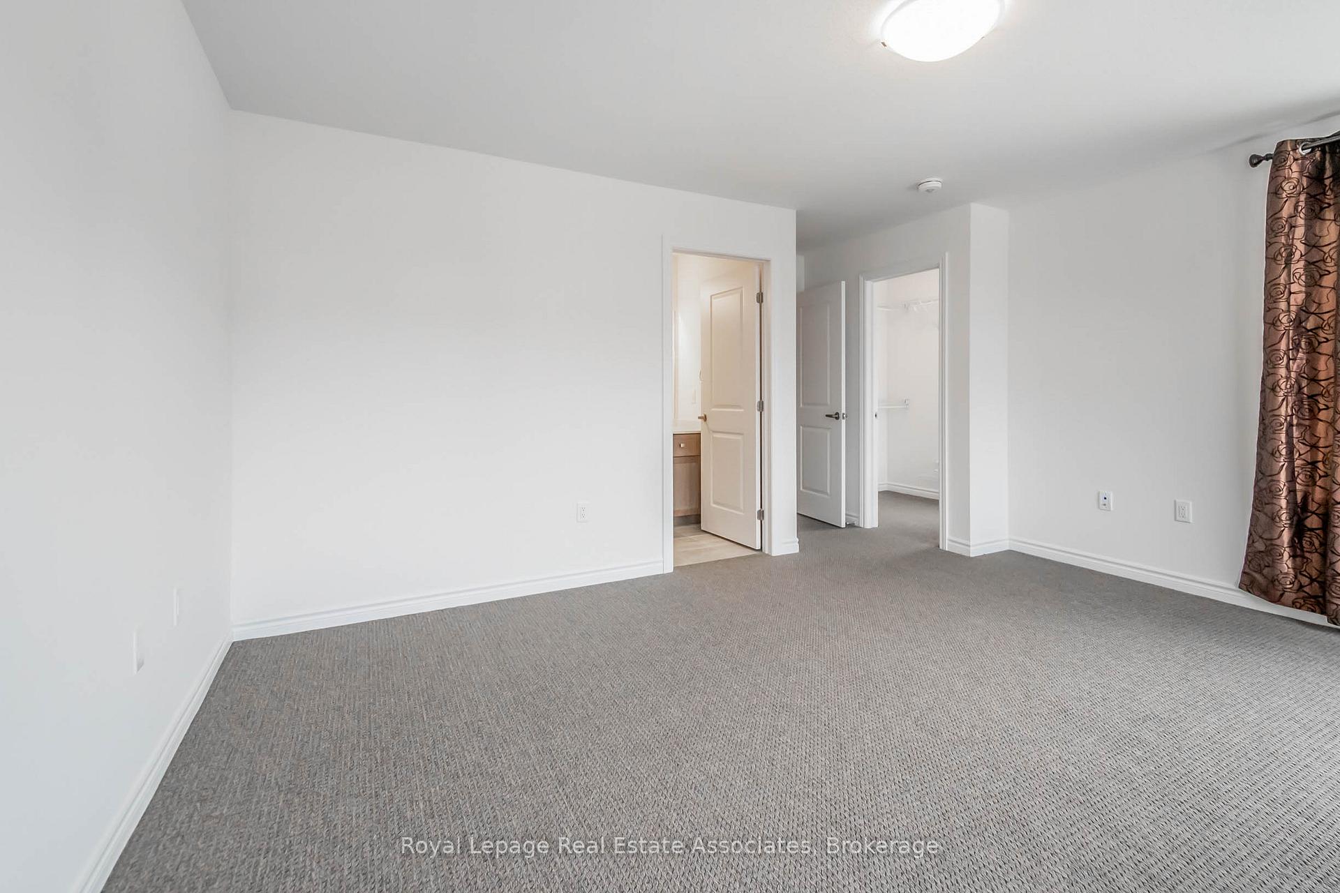 Photo 21 of 3981 Crown Street, Lincoln, Beamsville — HOMEH