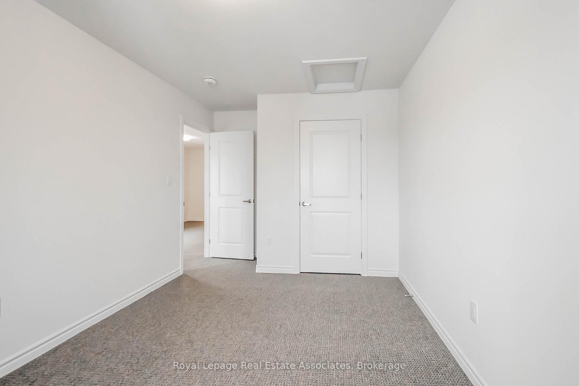 Photo 29 of 3981 Crown Street, Lincoln, Beamsville — HOMEH