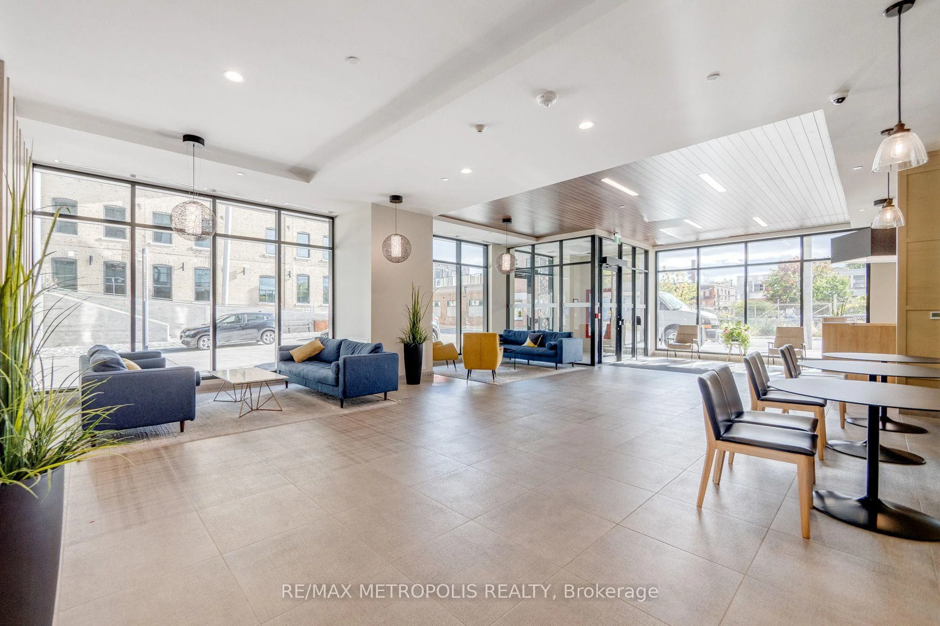 Photo 13 of Unit 508, 108 Garment Street, Kitchener, Cherry Hill — HOMEH