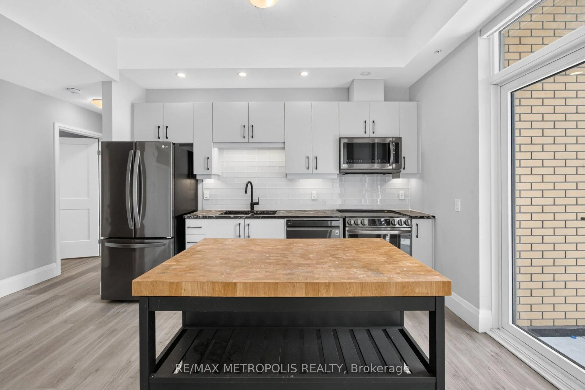 Photo 43 of Unit 508, 108 Garment Street, Kitchener, Cherry Hill — HOMEH