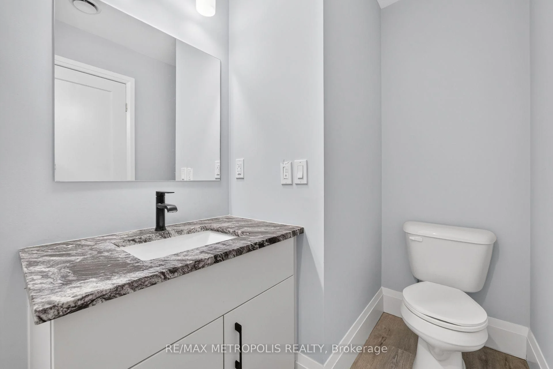 Photo 71 of Unit 508, 108 Garment Street, Kitchener, Cherry Hill — HOMEH