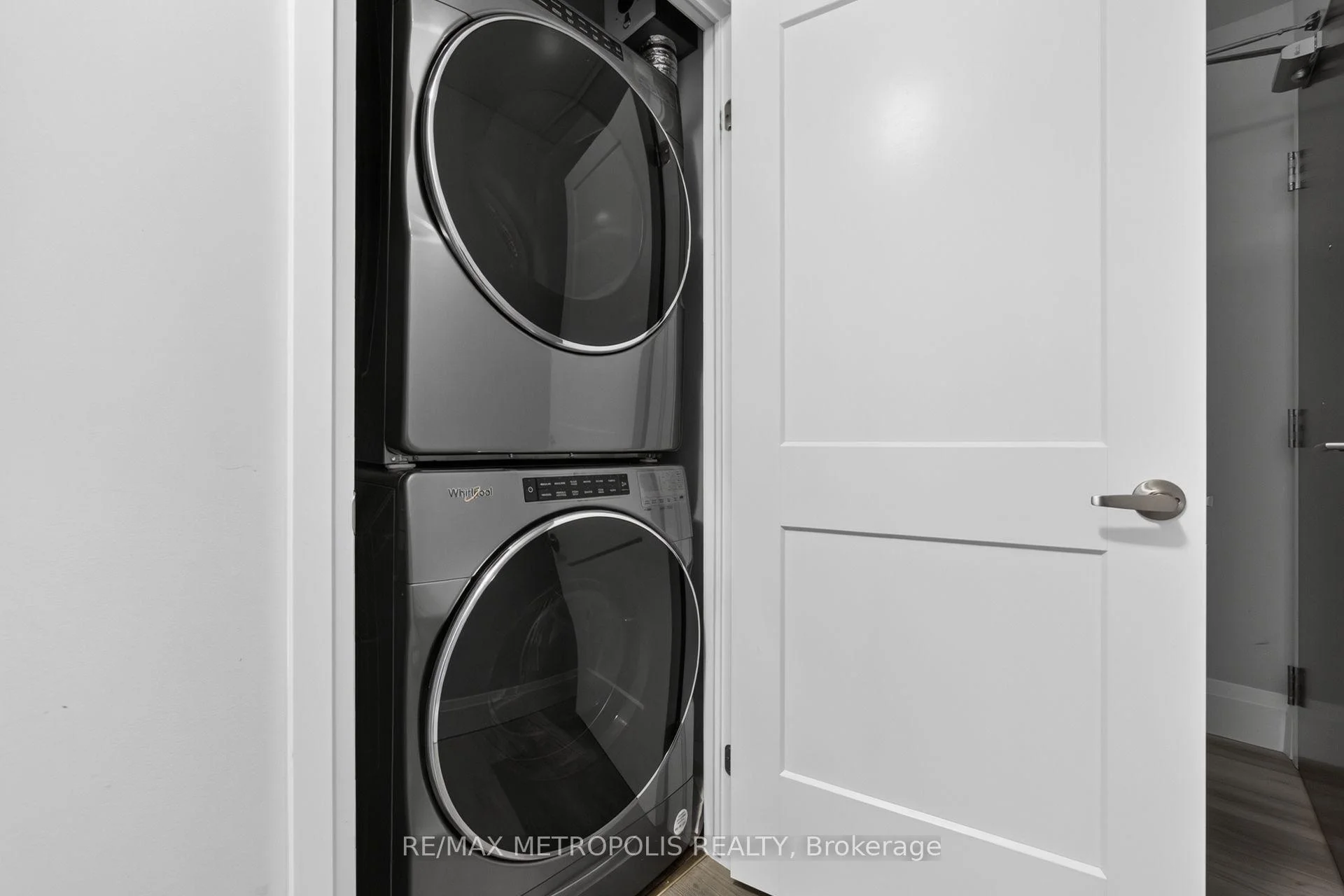 Photo 73 of Unit 508, 108 Garment Street, Kitchener, Cherry Hill — HOMEH