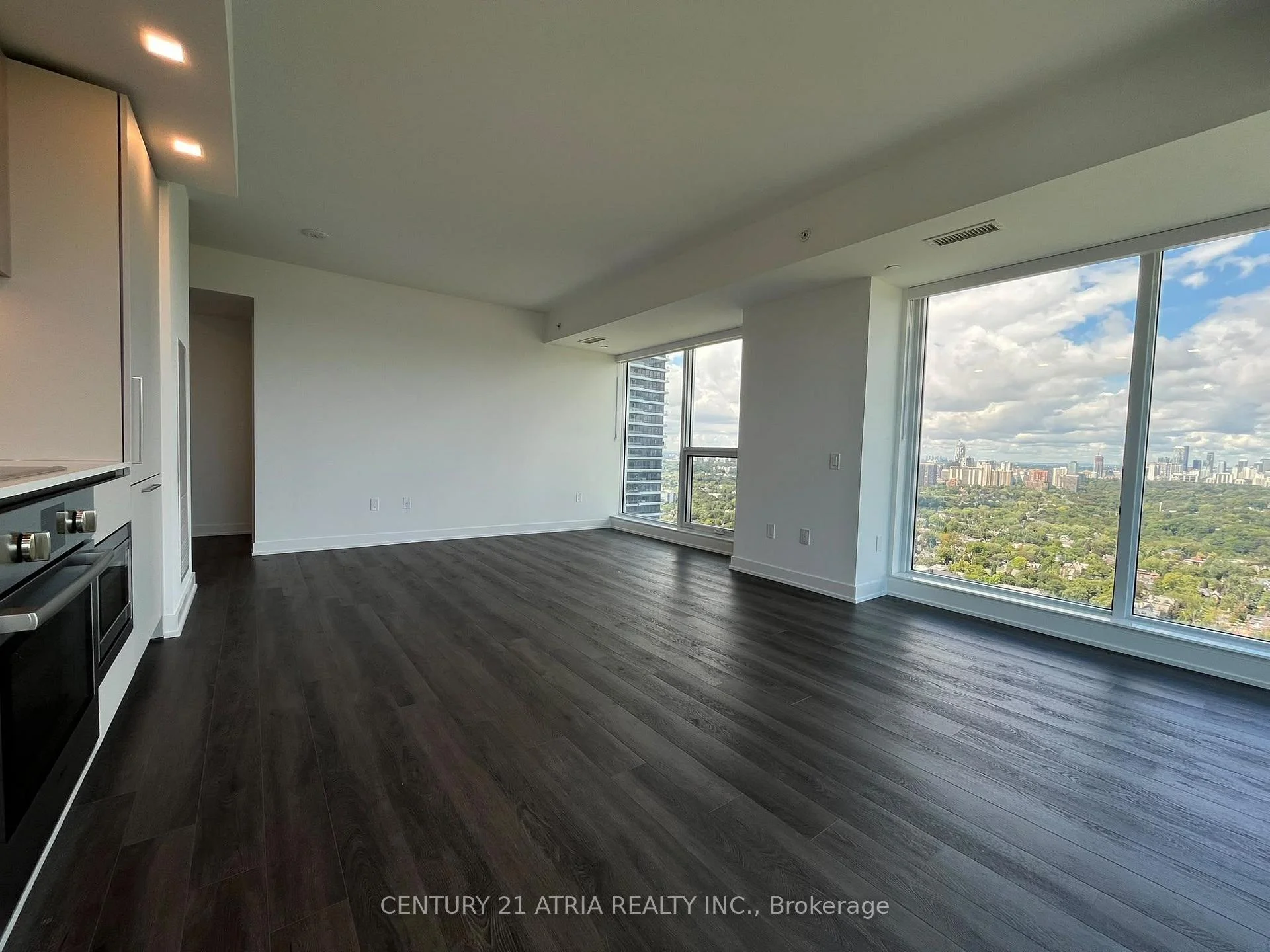 Photo 12 of Unit 4007, 609 Sherbourne Street, Toronto, North St. James Town — HOMEH