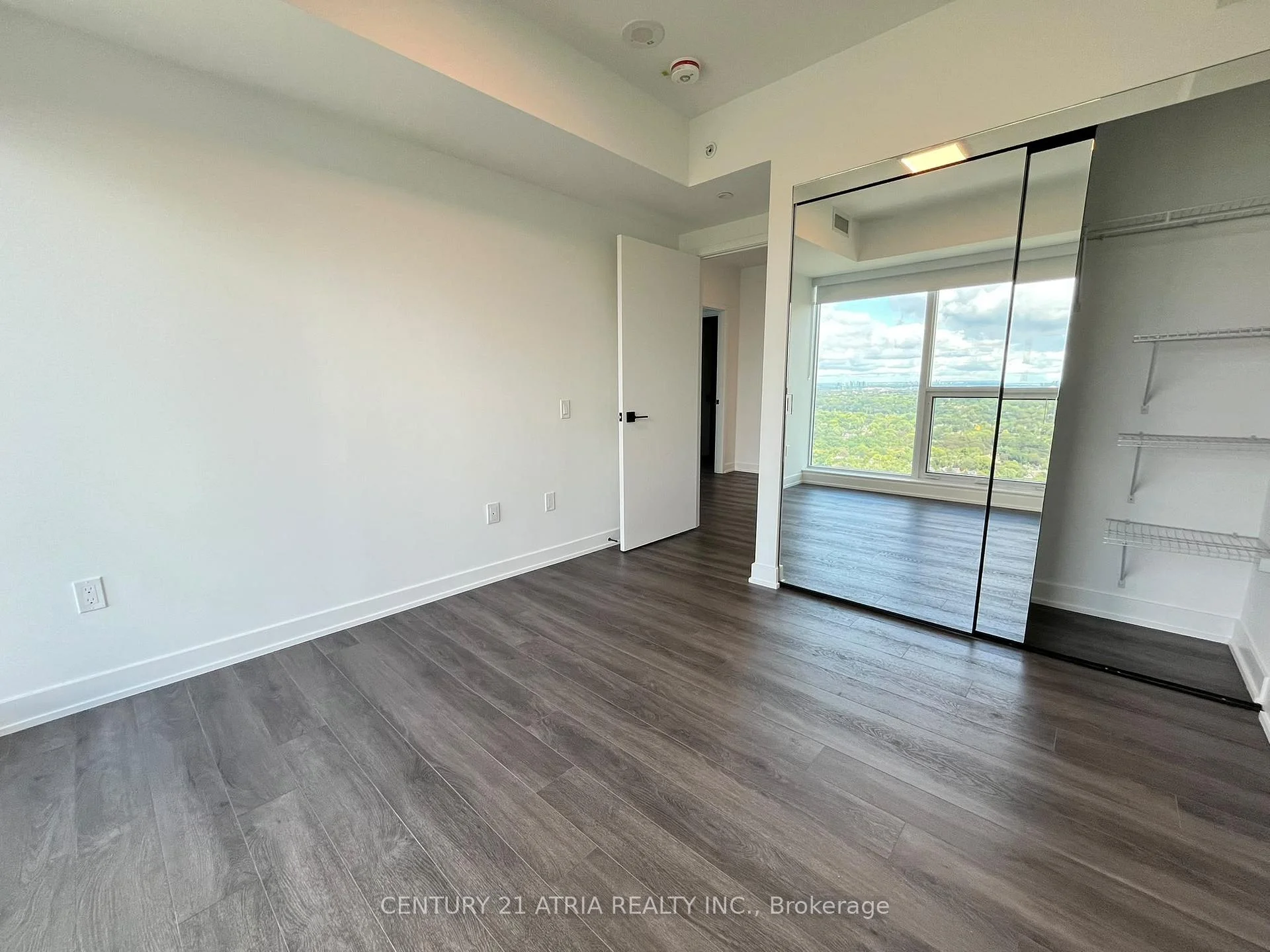 Photo 13 of Unit 4007, 609 Sherbourne Street, Toronto, North St. James Town — HOMEH