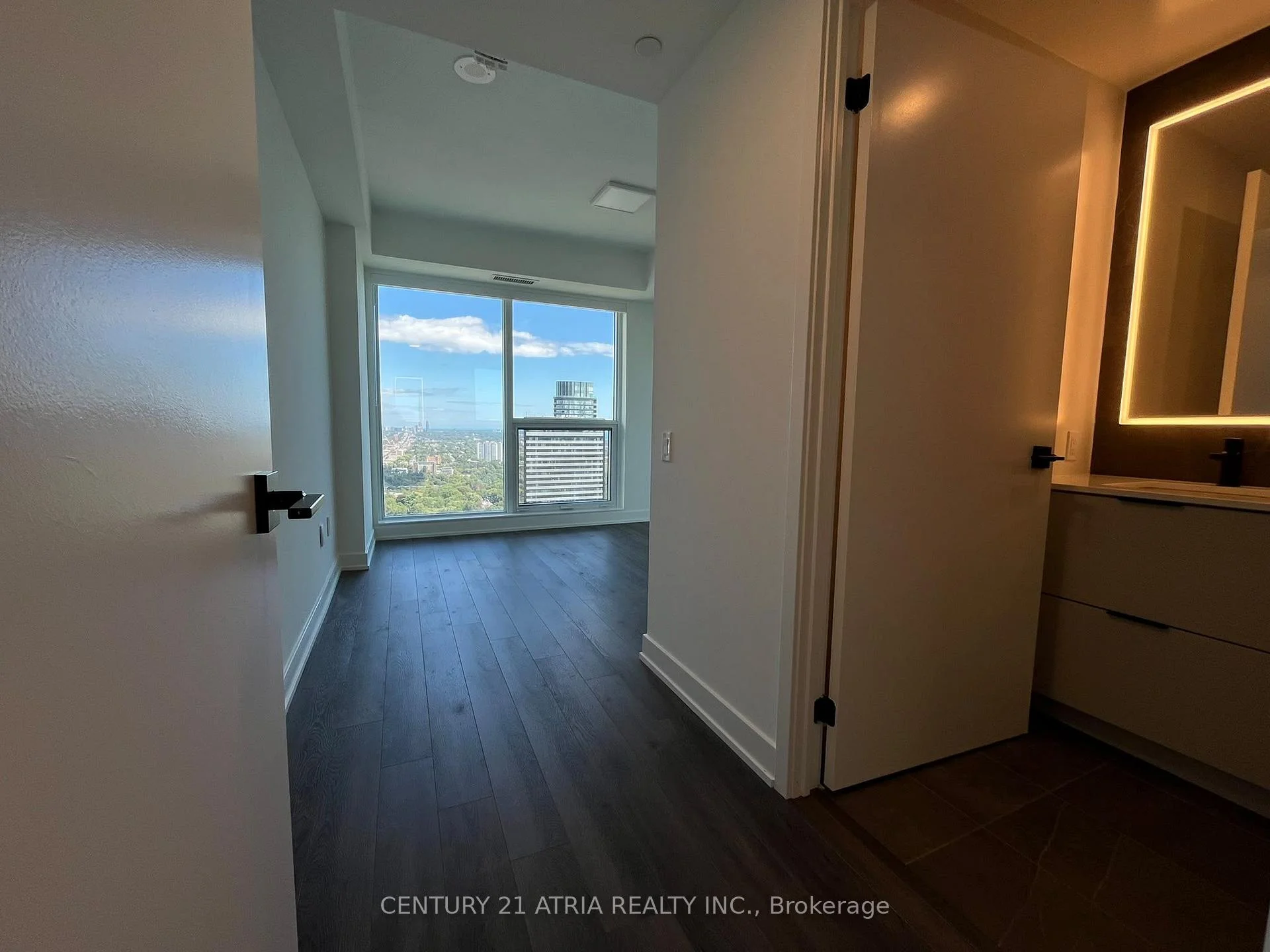 Photo 16 of Unit 4007, 609 Sherbourne Street, Toronto, North St. James Town — HOMEH