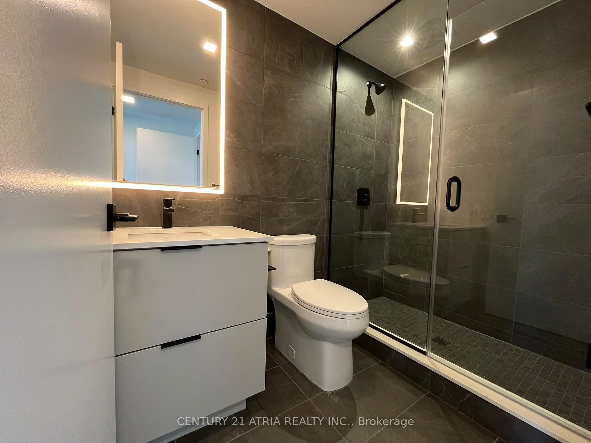 Photo 17 of Unit 4007, 609 Sherbourne Street, Toronto, North St. James Town — HOMEH