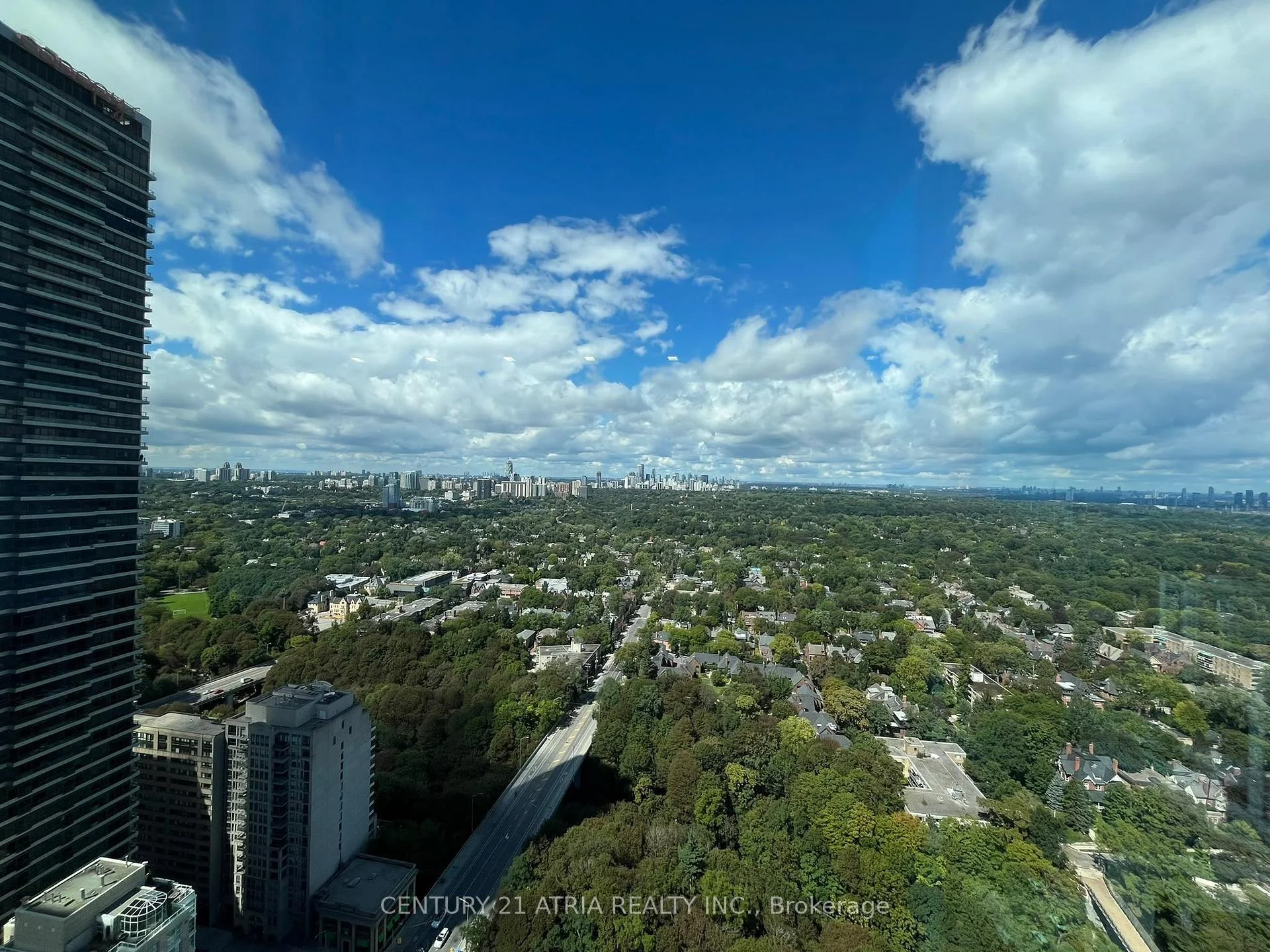 Photo 19 of Unit 4007, 609 Sherbourne Street, Toronto, North St. James Town — HOMEH