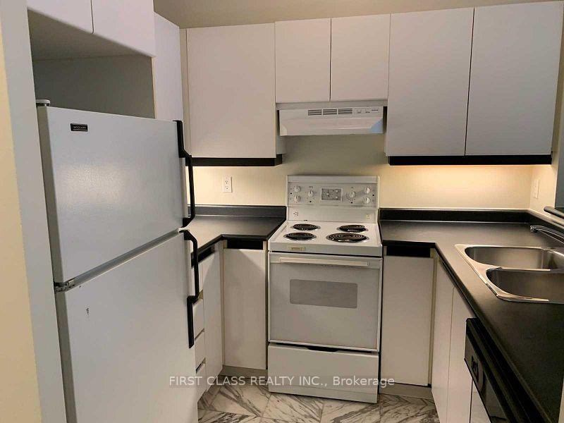 Photo 3 of Unit 916, 7 King Street E, Toronto, Church-Yonge Corridor — HOMEH