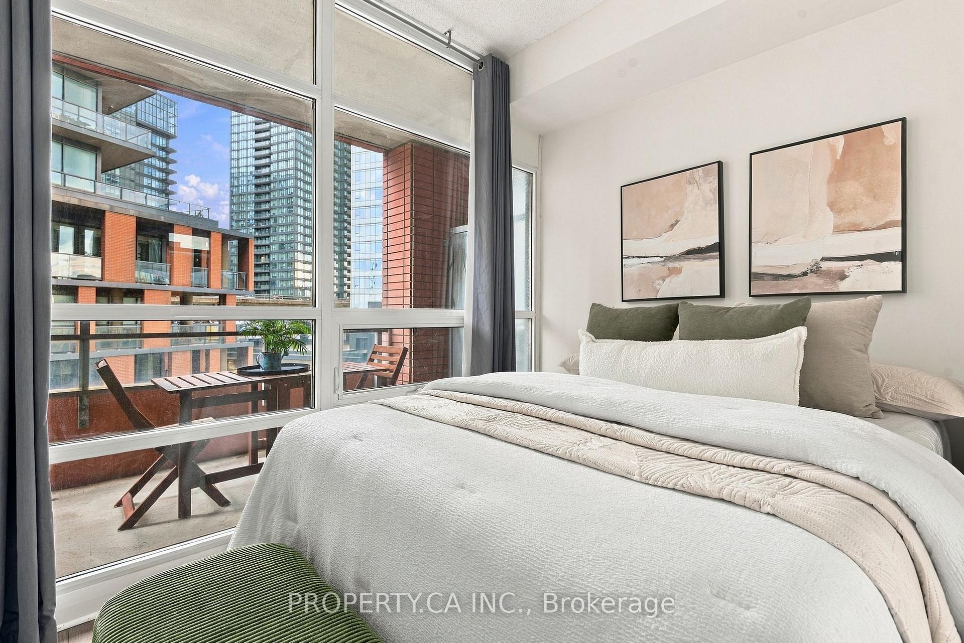 Photo 11 of Unit 503, 15 Bruyeres Mews, Toronto, Niagara — HOMEH