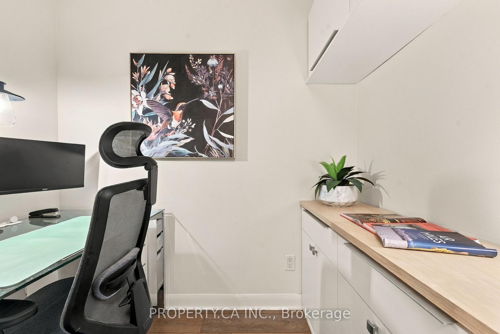 Photo 13 of Unit 503, 15 Bruyeres Mews, Toronto, Niagara — HOMEH