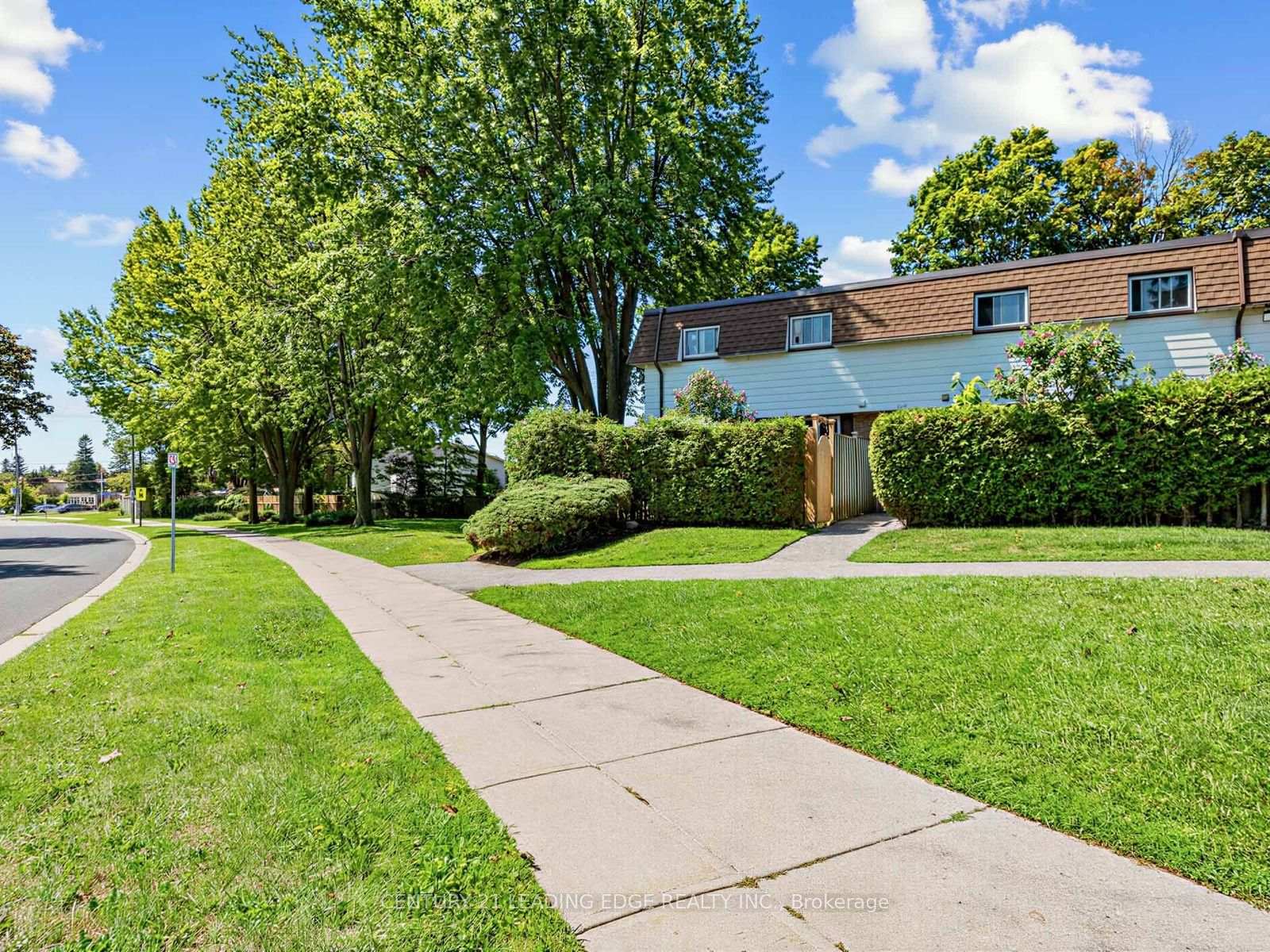 Photo 2 of Unit 3, 1300 Oxford Street, Oshawa, Lakeview — HOMEH