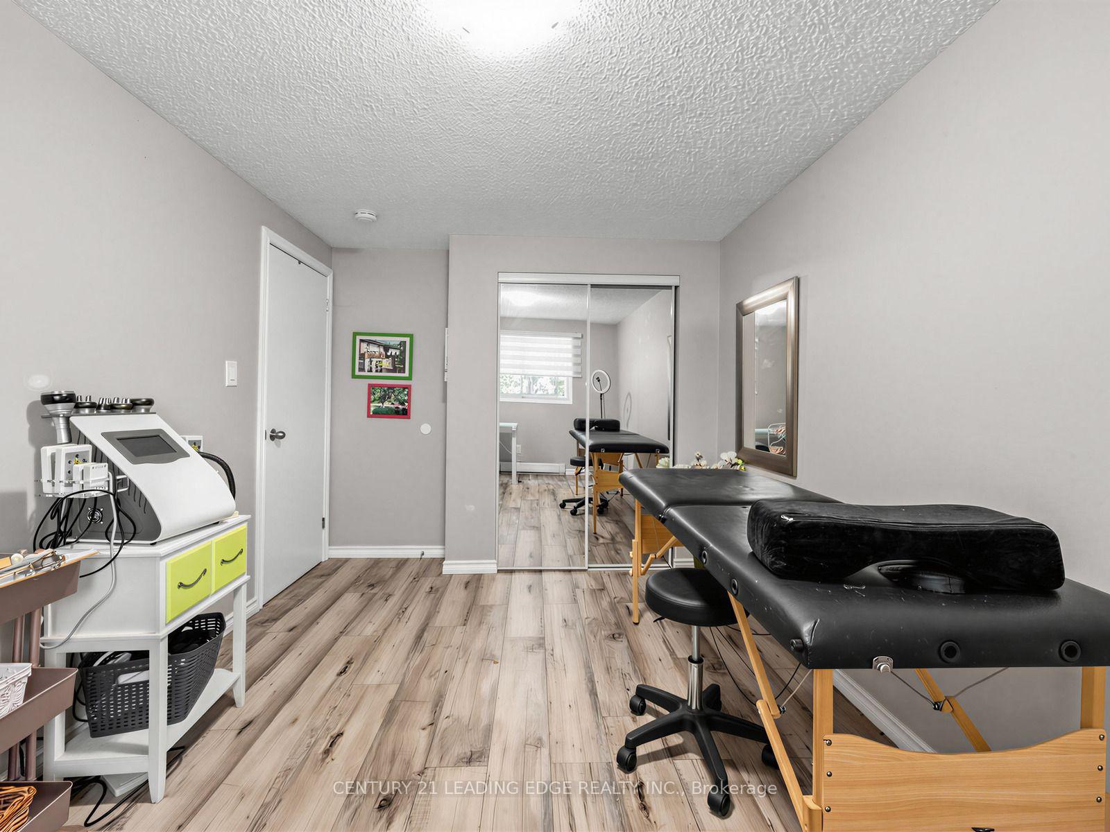 Photo 17 of Unit 3, 1300 Oxford Street, Oshawa, Lakeview — HOMEH