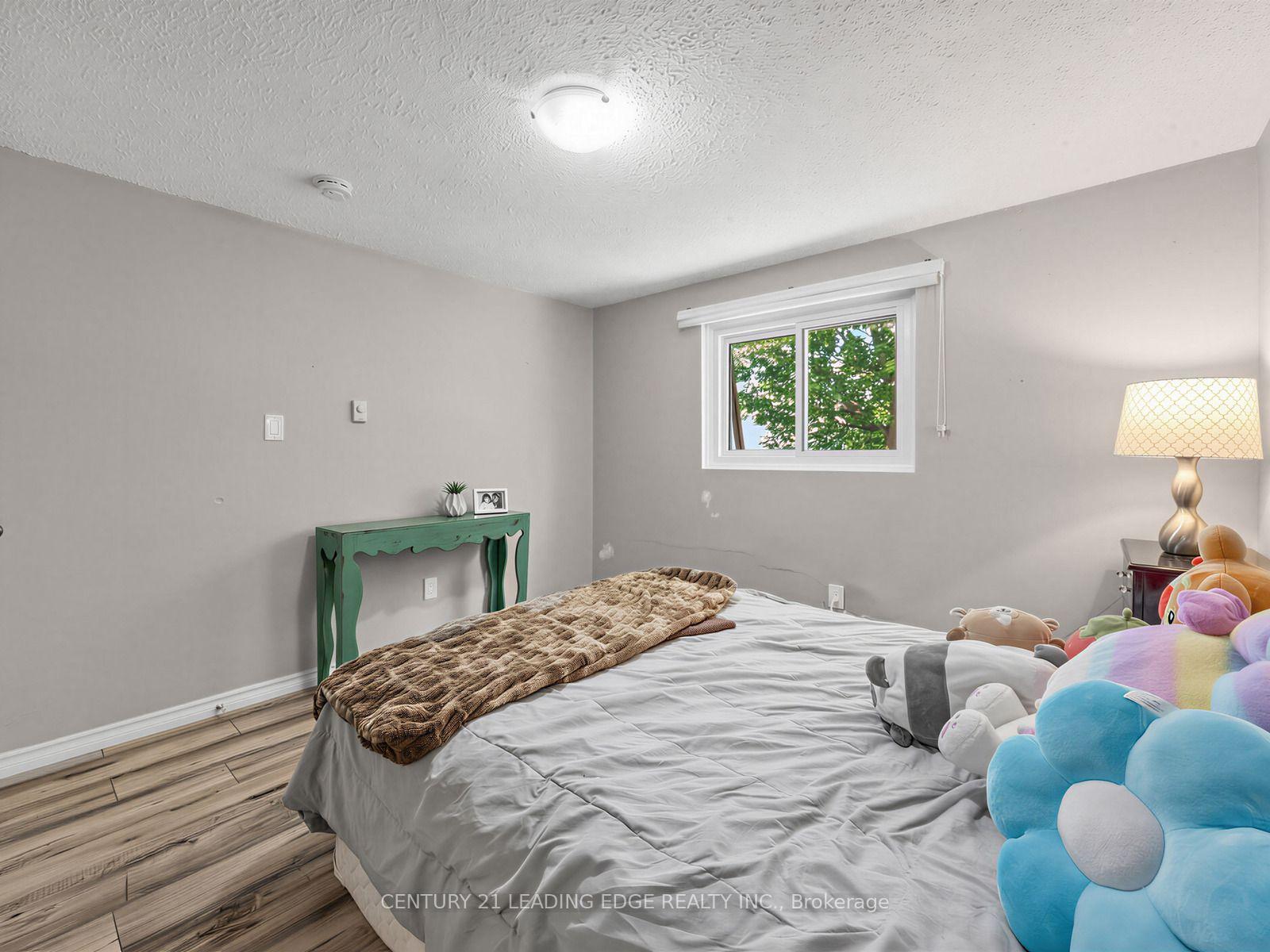 Photo 20 of Unit 3, 1300 Oxford Street, Oshawa, Lakeview — HOMEH