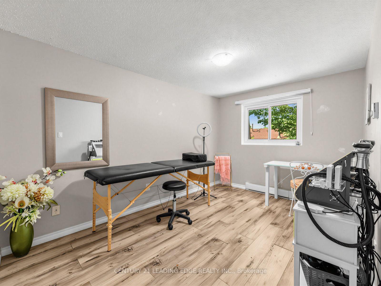 Photo 22 of Unit 3, 1300 Oxford Street, Oshawa, Lakeview — HOMEH
