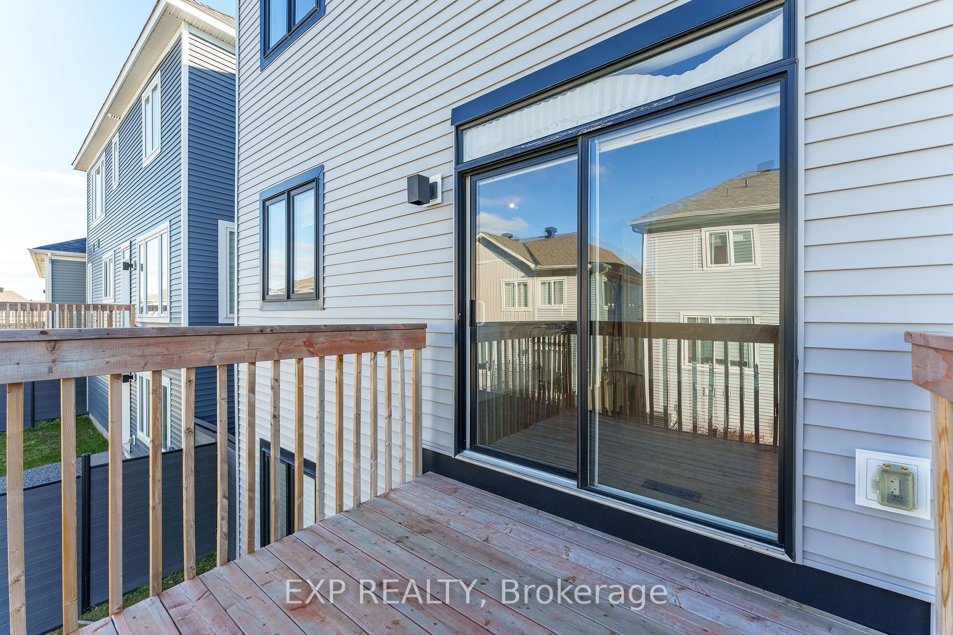 Photo 11 of 228 Appalachian Circle, Ottawa, Barrhaven - Half Moon Bay — HOMEH