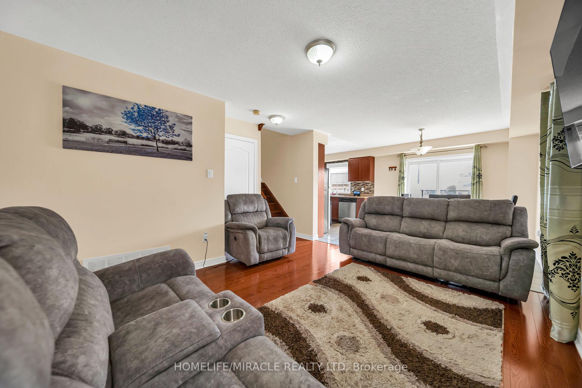 Photo 11 of 139 Sewells Lane, Brampton, Fletcher's Meadow — HOMEH