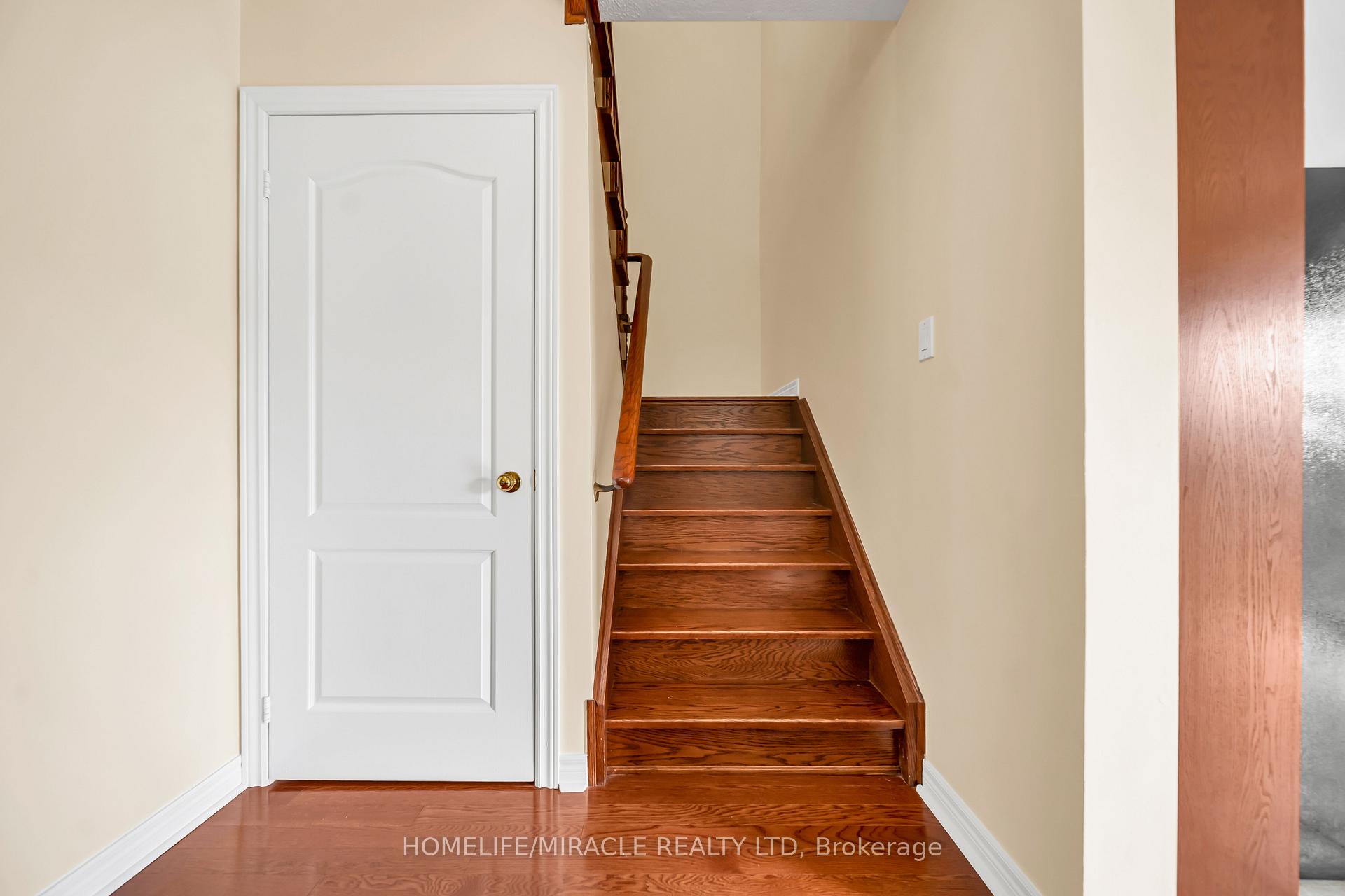 Photo 21 of 139 Sewells Lane, Brampton, Fletcher's Meadow — HOMEH