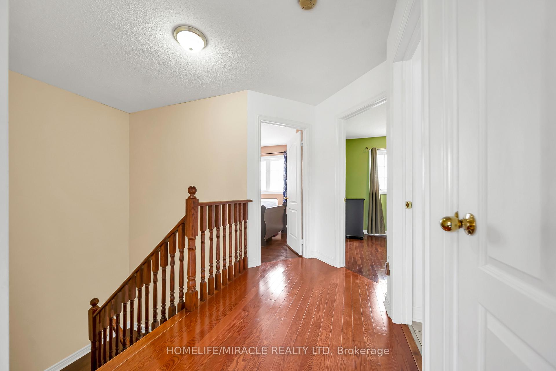Photo 22 of 139 Sewells Lane, Brampton, Fletcher's Meadow — HOMEH