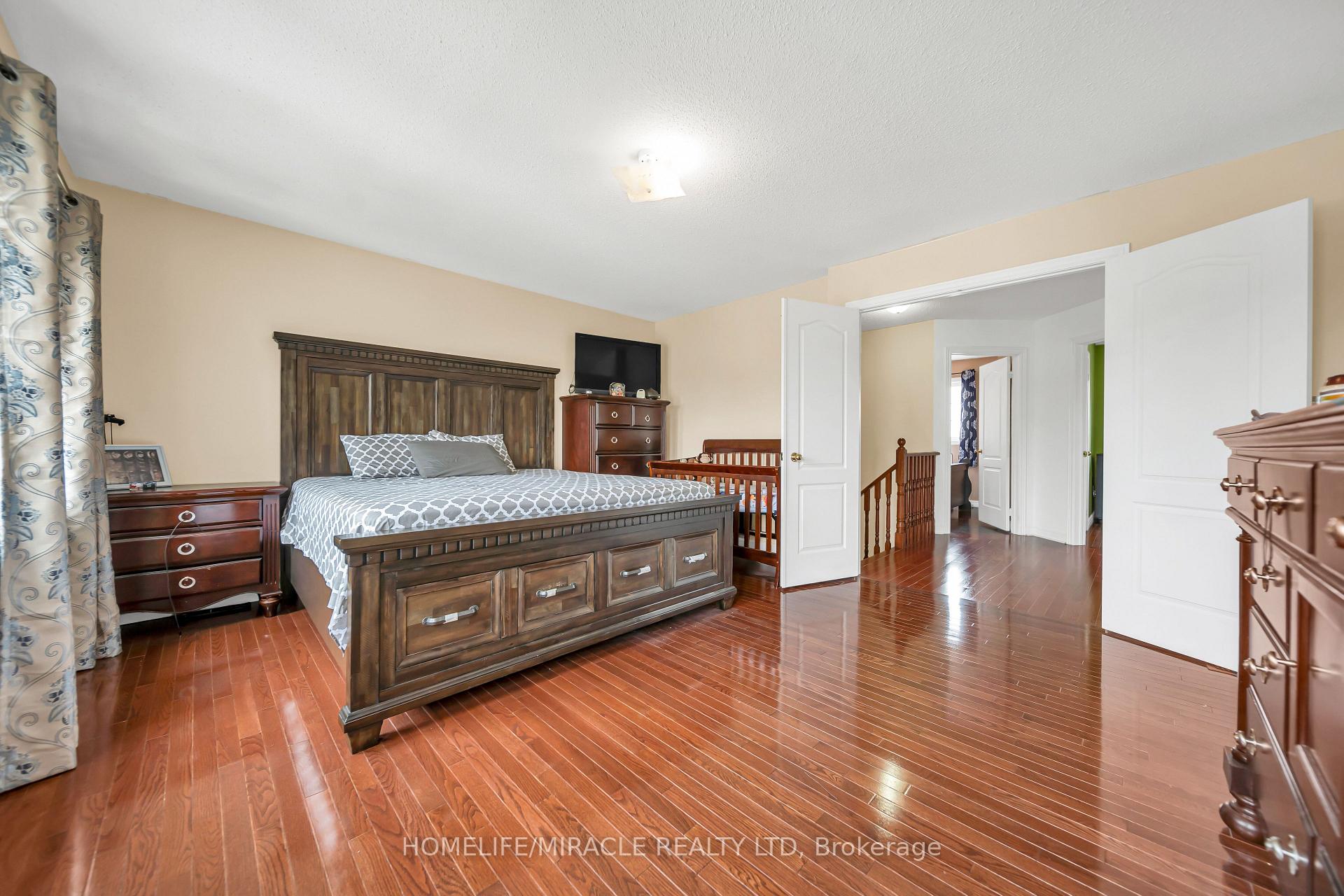 Photo 25 of 139 Sewells Lane, Brampton, Fletcher's Meadow — HOMEH